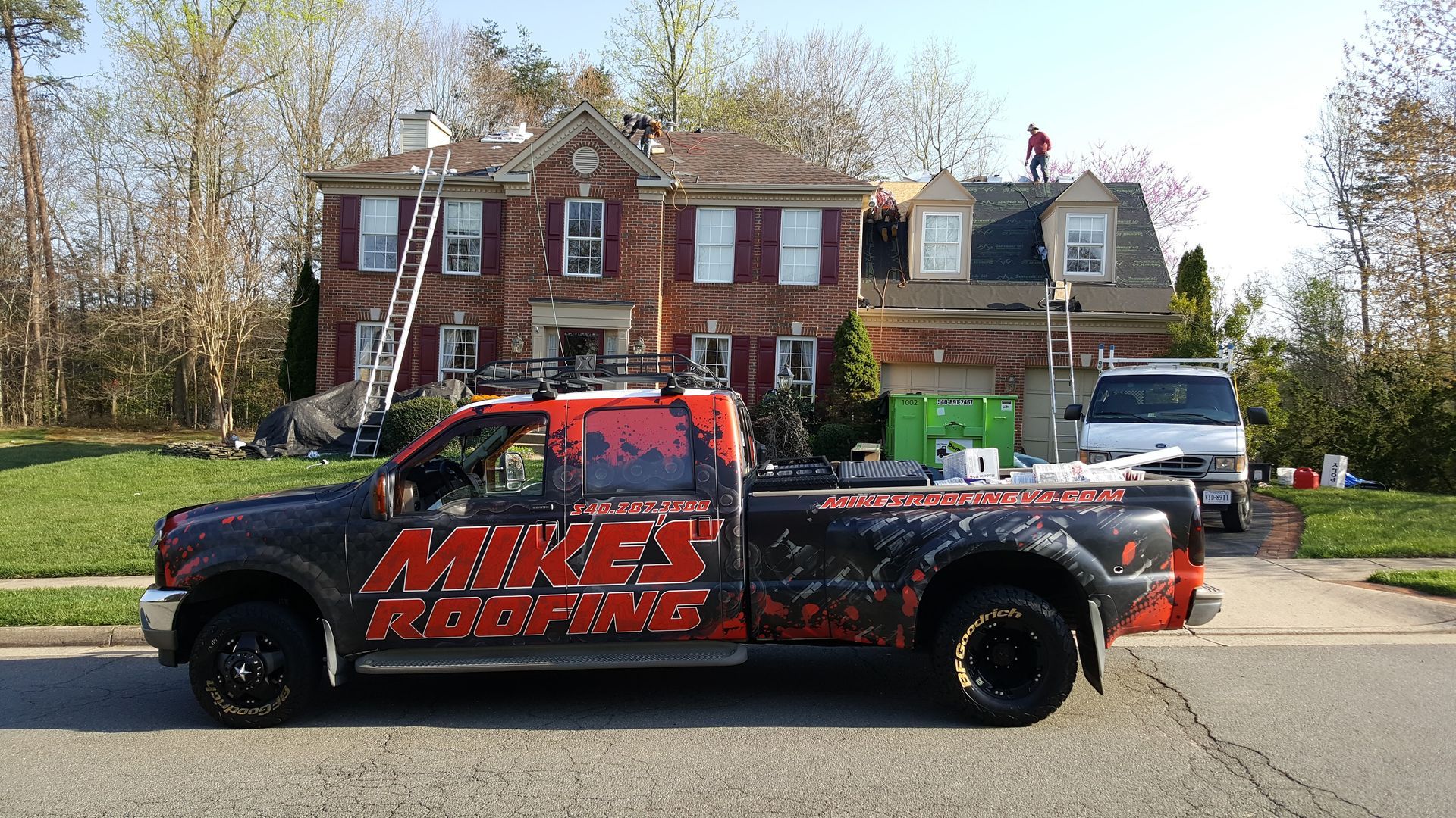 Mike's Roofing VA Truck