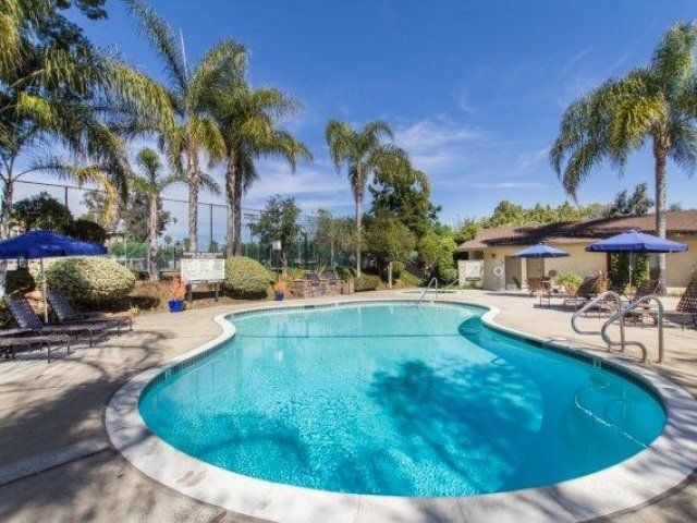 Mesa Garden Apartment Homes Swimming Pool 7