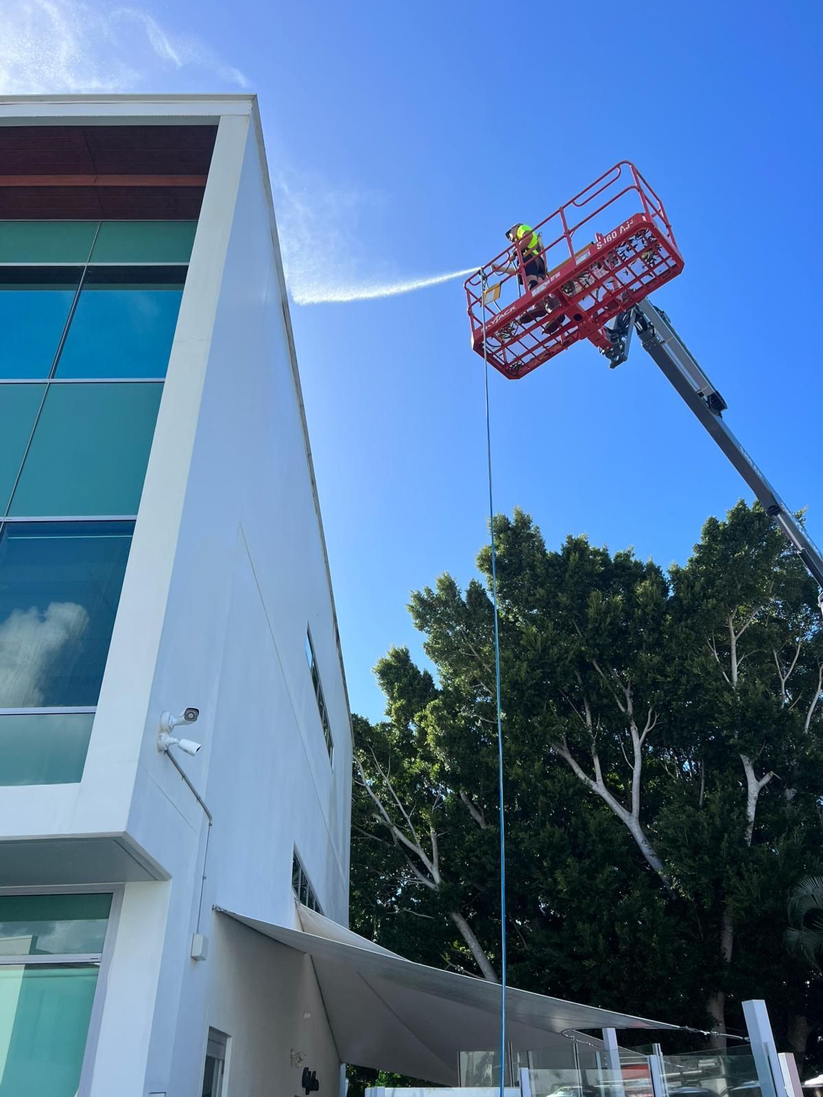 commercial pressurecleaning high access