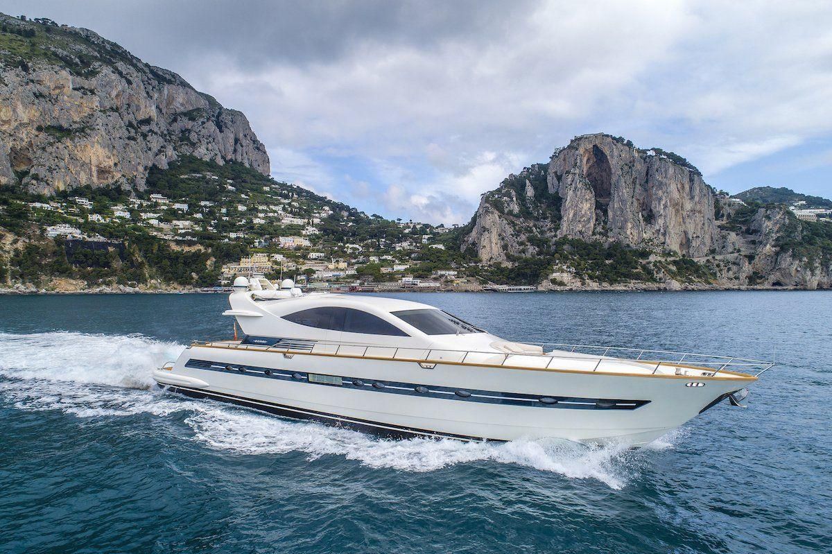 luxury yacht charter Amalfi Coast