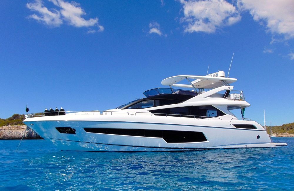 luxury yacht charters in the Mediterranean