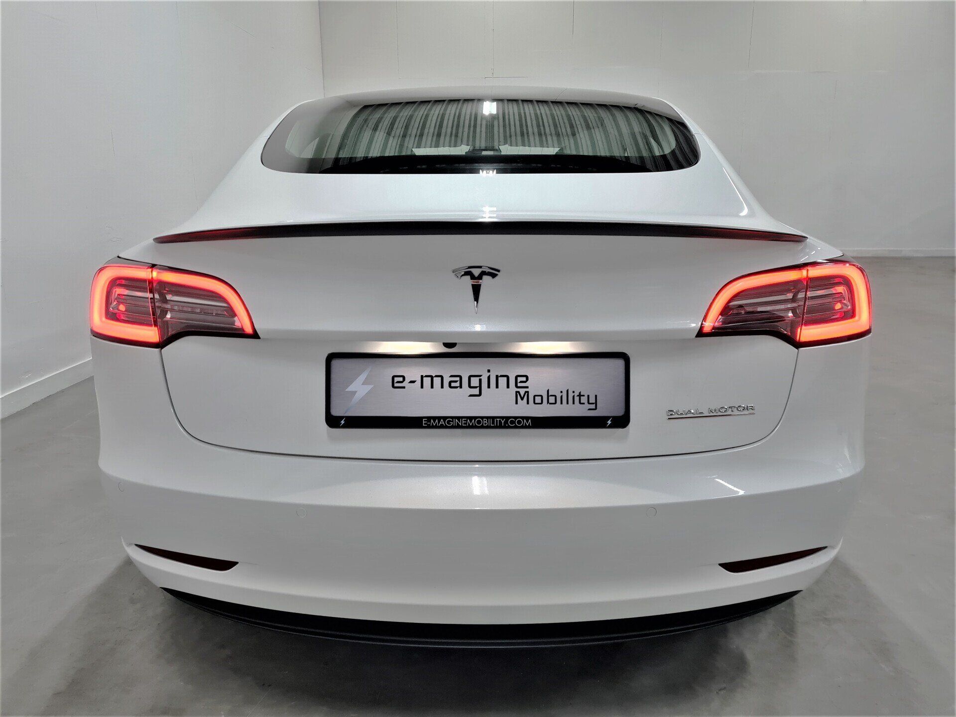 Tesla Model 3 Performance