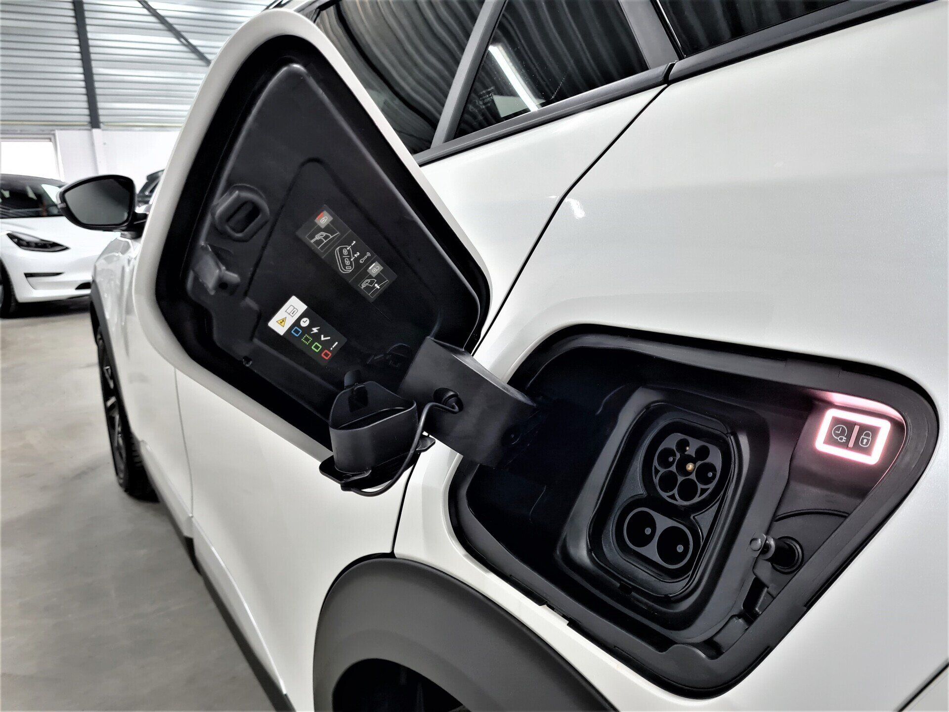 Peugeot e-2008 Allure