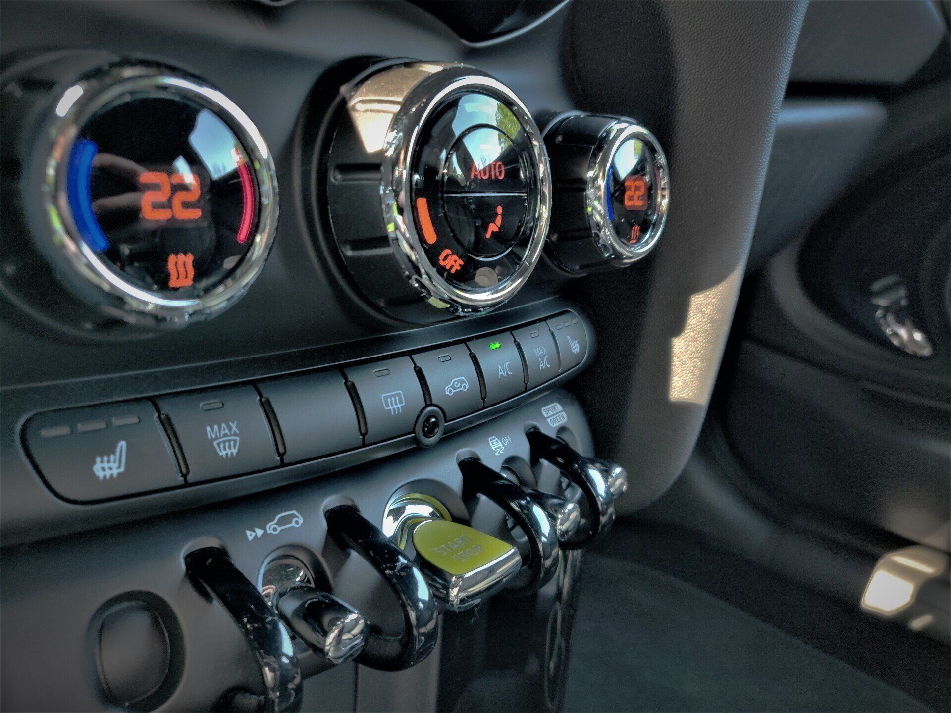 Mini Cooper SE Electric Essential exterieur