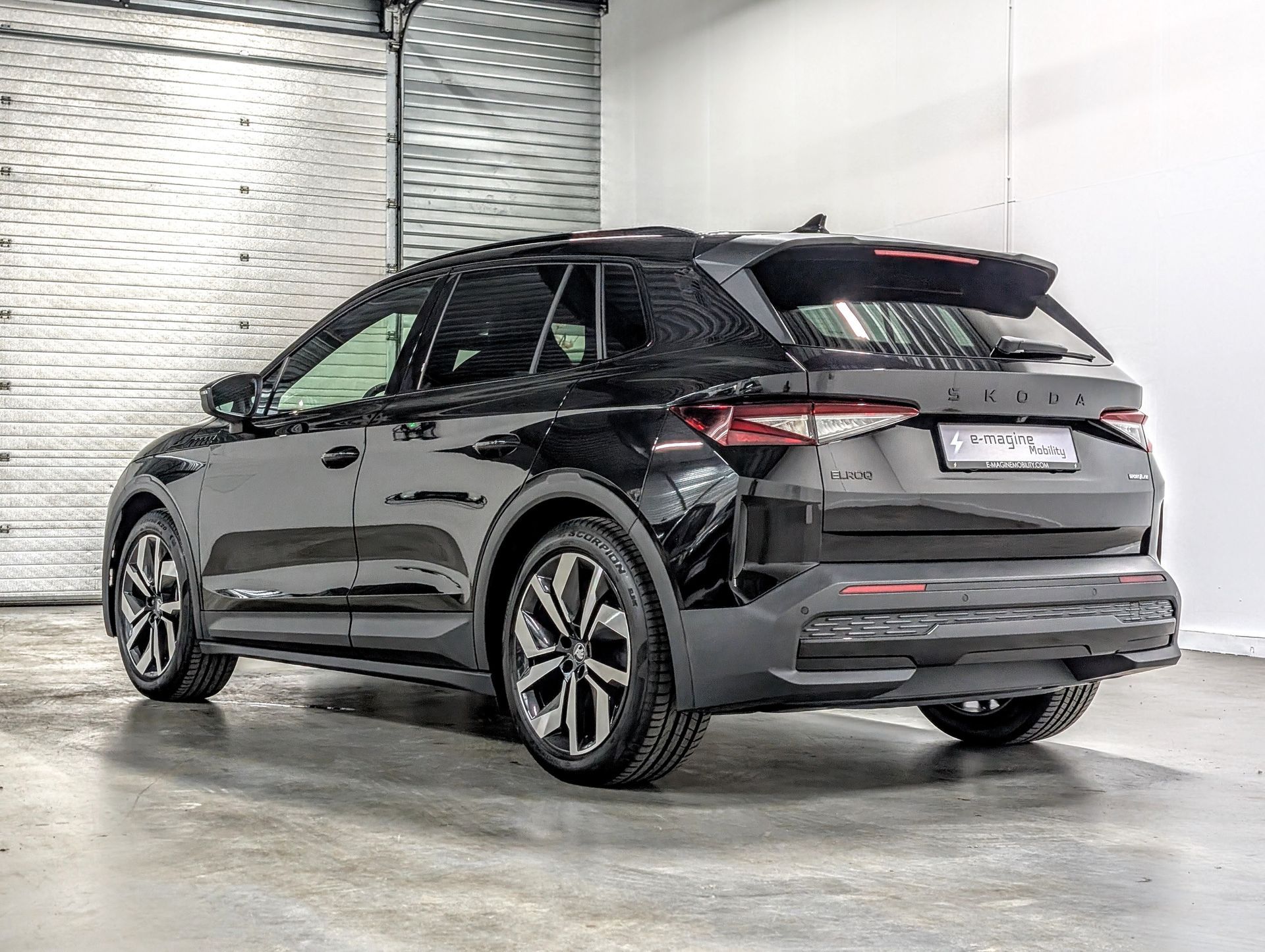 Skoda Elroq 85 Sportline Black Magic Metallic