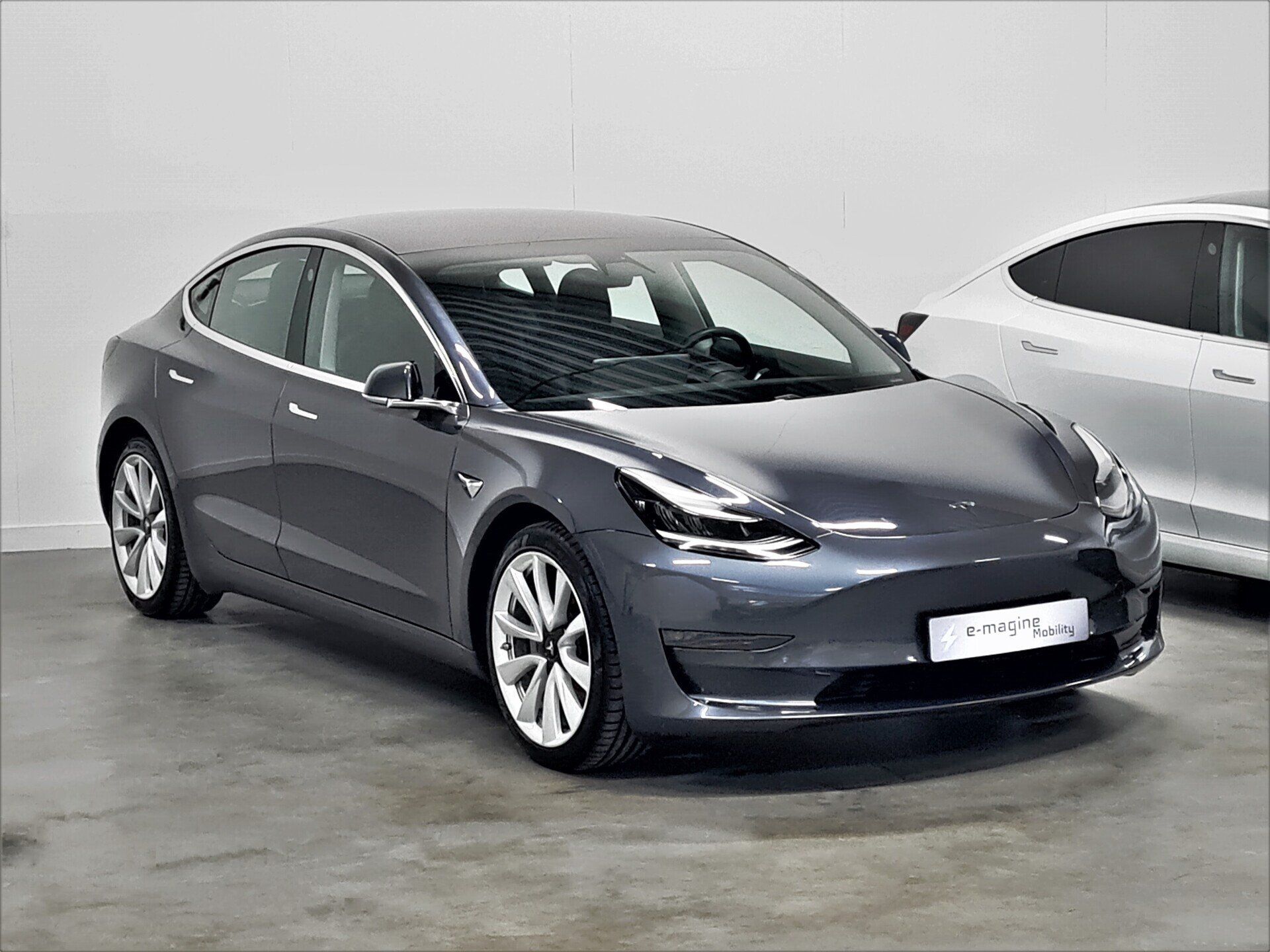 Tesla Model 3 Long Range Dual Motor AWD