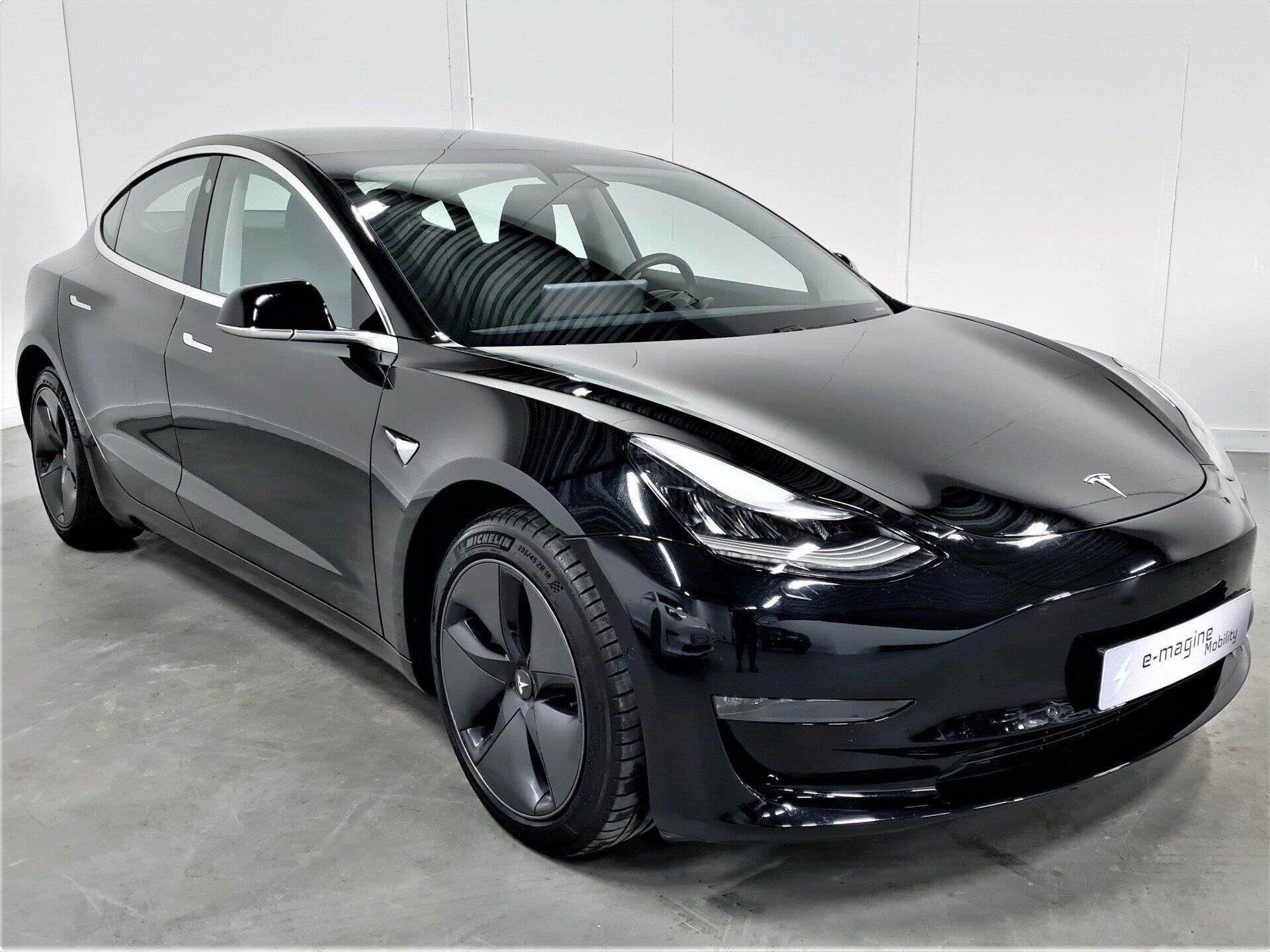 Tesla Model 3 Long Range Dual Motor AWD