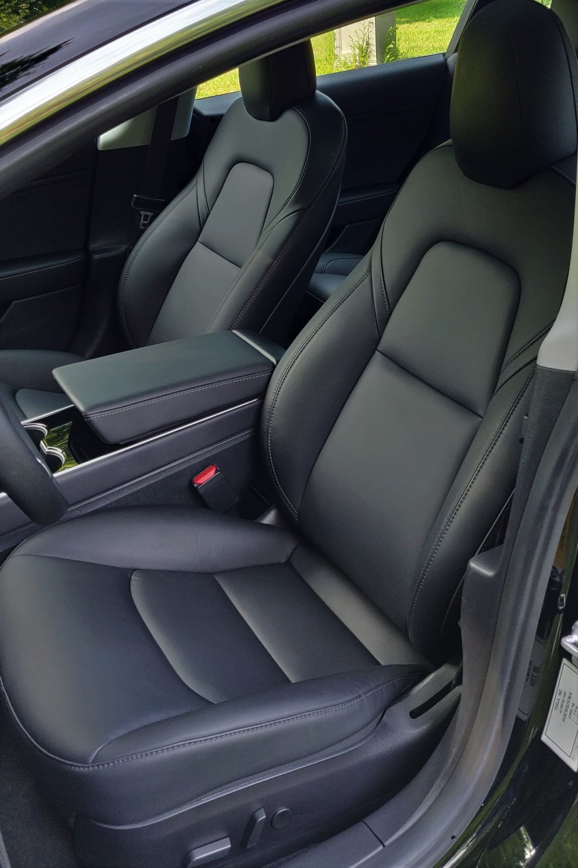 Tesla Model 3 Performance e-magine mobility