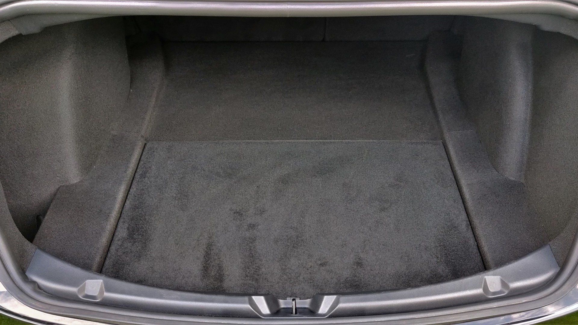 Tesla Model 3 Performance e-magine mobility