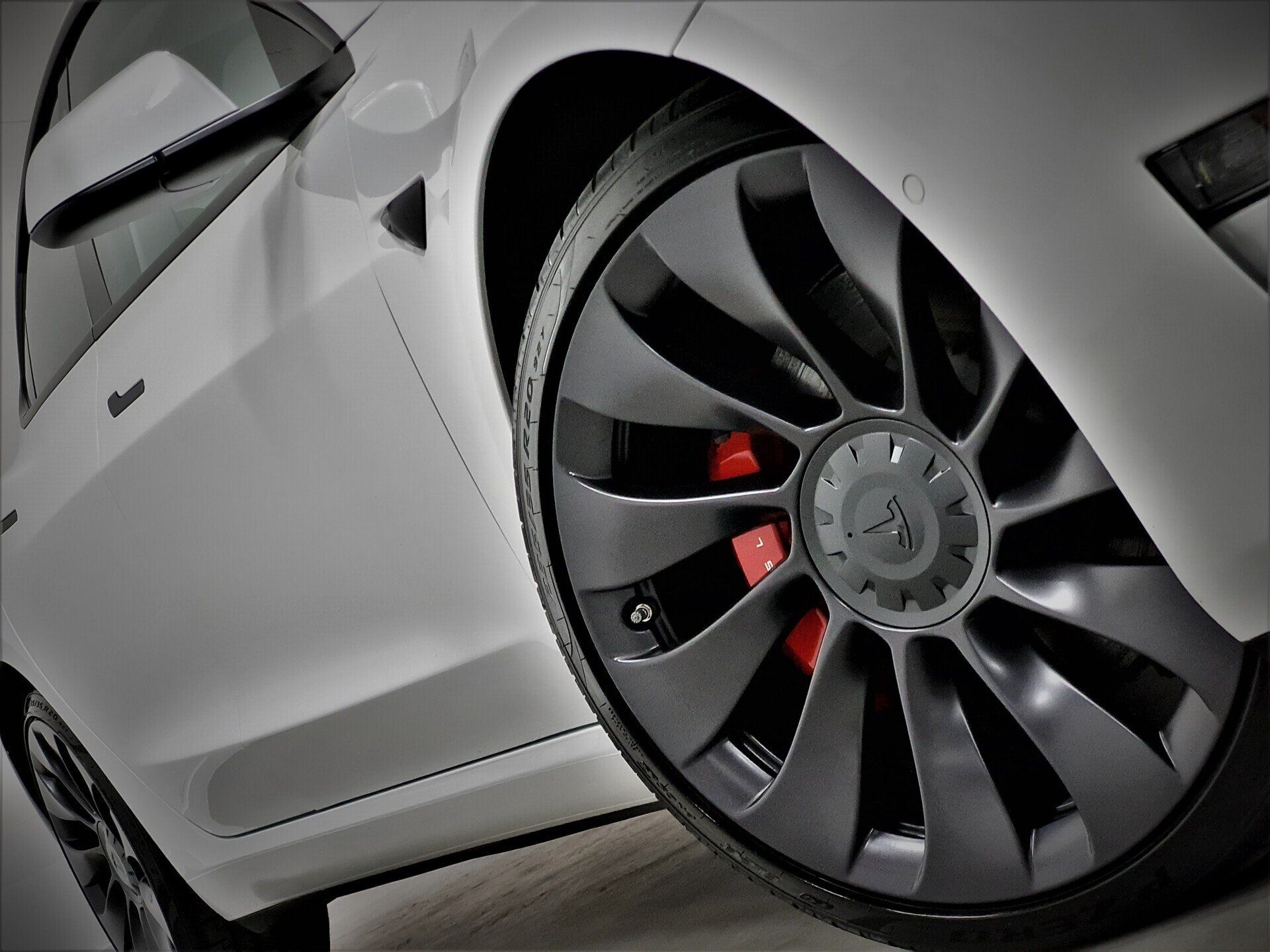 Tesla Model 3 Performance