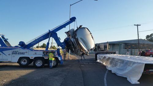 Towing Truck in Action - emergency towing in Sacramento, CA