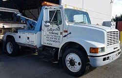 White Towing Truck - Emergency Towing in Sacramento, CA