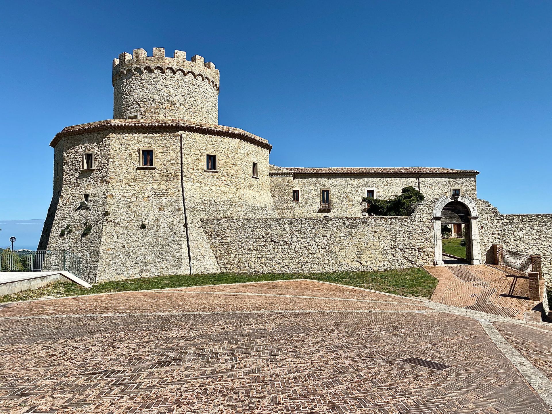 Castello marchesale di Palmoli - Monti Frentani