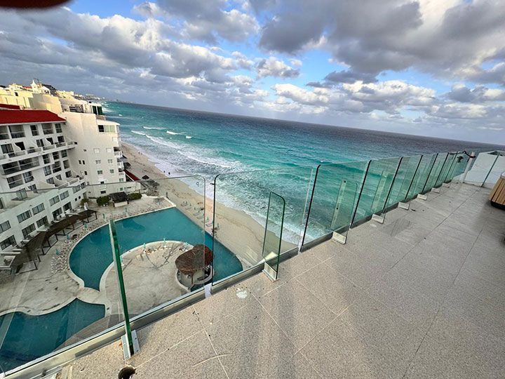 VIDRIOS Y ALUMINIOS DEL CARIBE