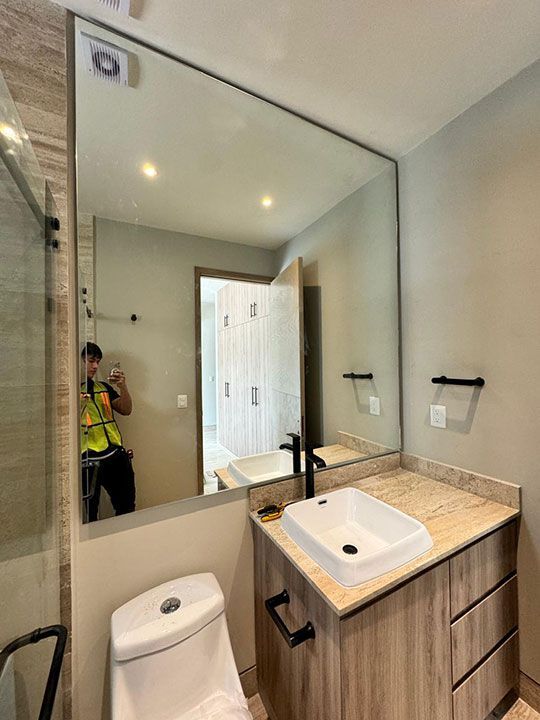 VIDRIOS Y ALUMINIOS DEL CARIBE