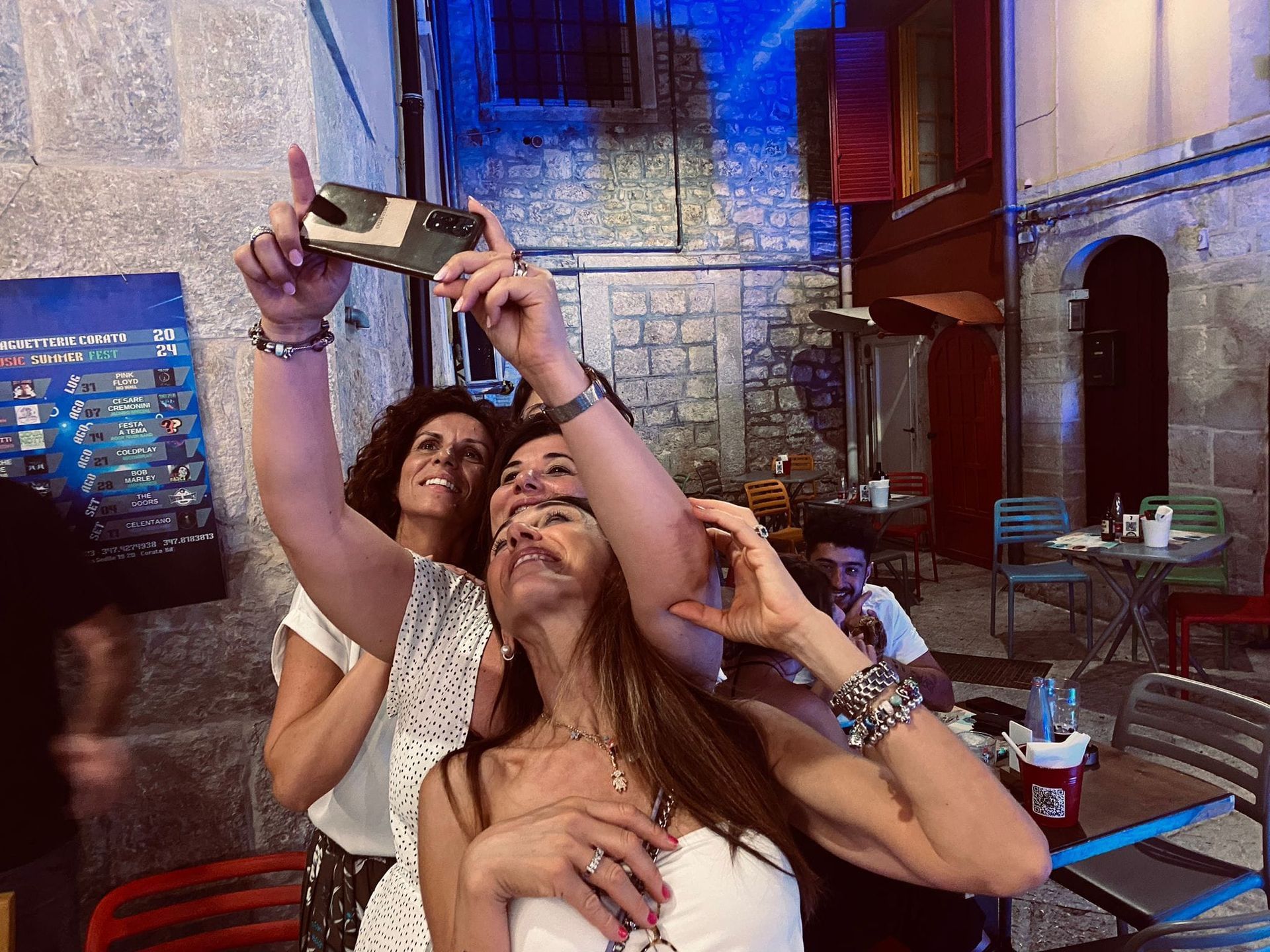 MERCOLEdì 26 giugno 2024 - lorenzo positivo- jovanotti Tribute Band