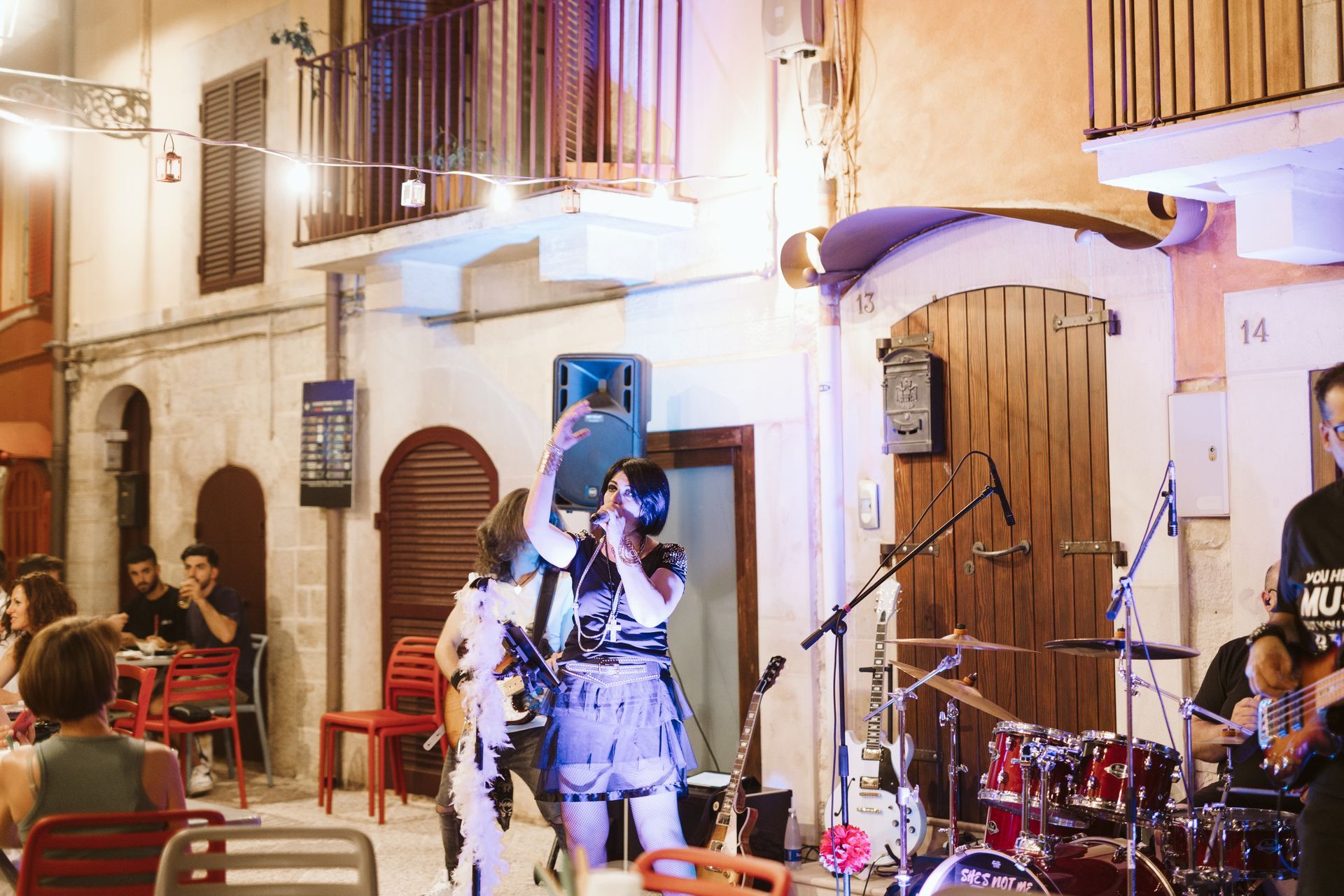 MERCOLEdì 17 luglio 2024 - she's not me - madonna & lady gaga tribute band