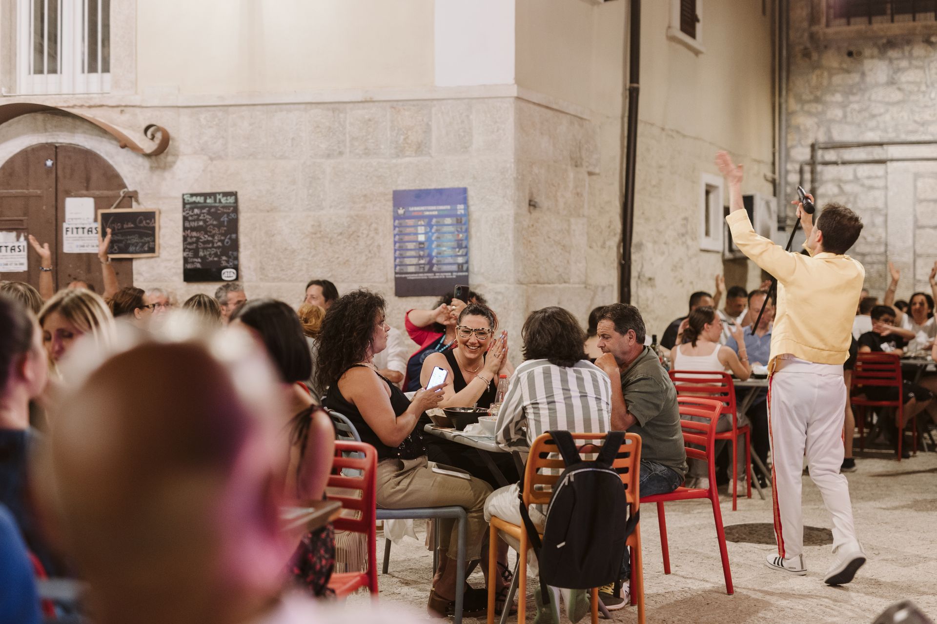 MERCOLEdì 19 giugno 2024 - queen's crown - queen tribute band