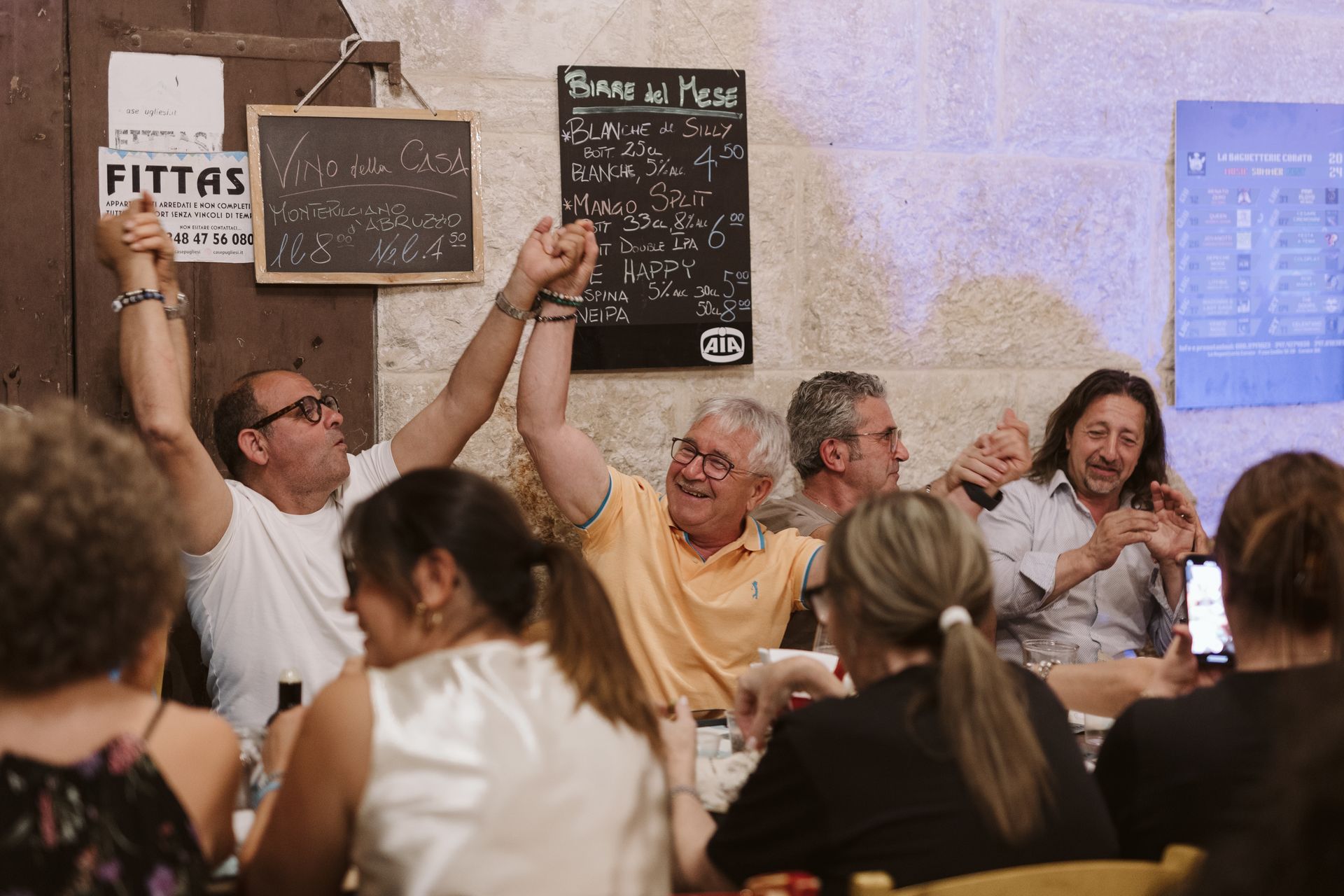 MERCOLEdì 19 giugno 2024 - queen's crown - queen tribute band