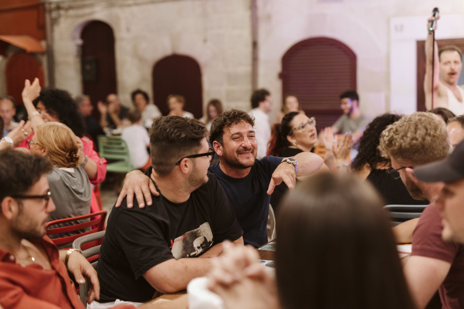 MERCOLEdì 19 giugno 2024 - queen's crown - queen tribute band