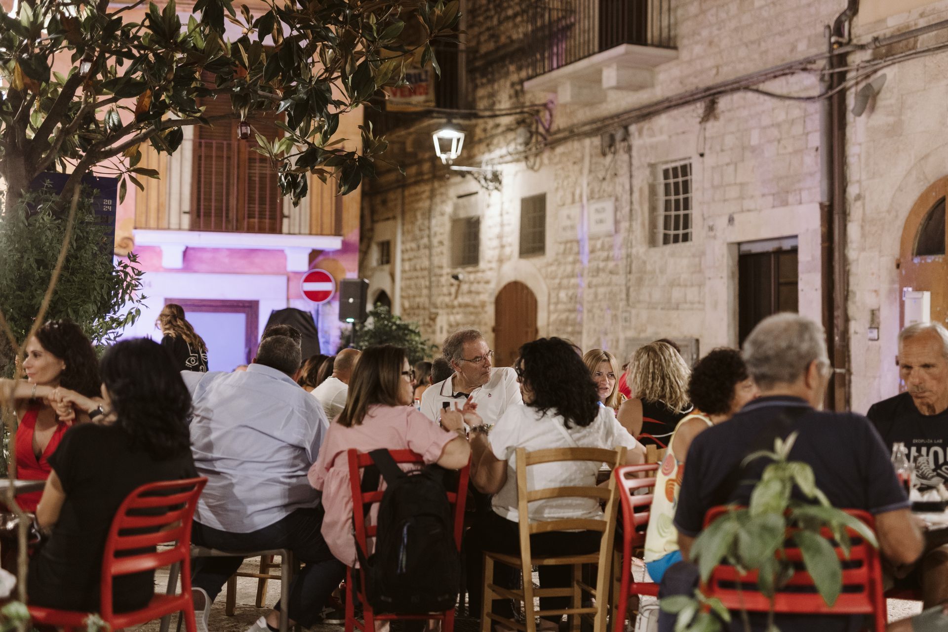 MERCOLEdì 19 giugno 2024 - queen's crown - queen tribute band