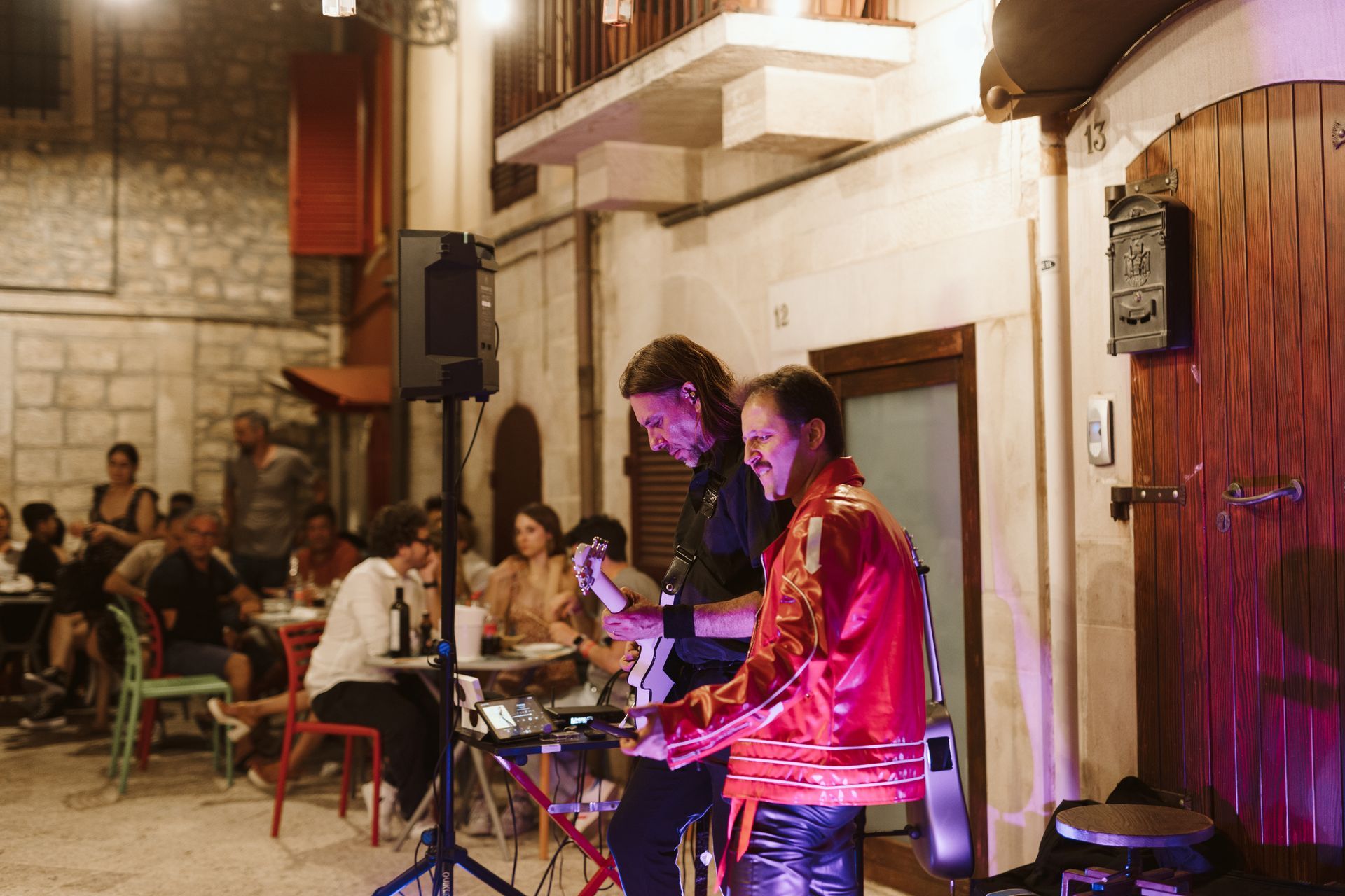 MERCOLEdì 19 giugno 2024 - queen's crown - queen tribute band