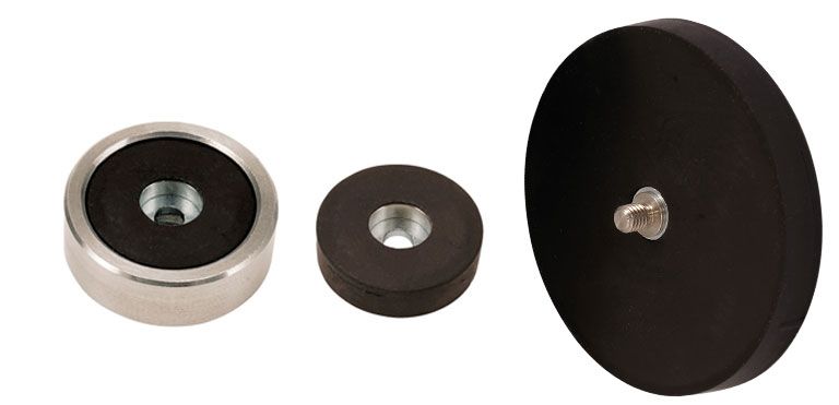 Two black and white triangles with the letters rsl on them