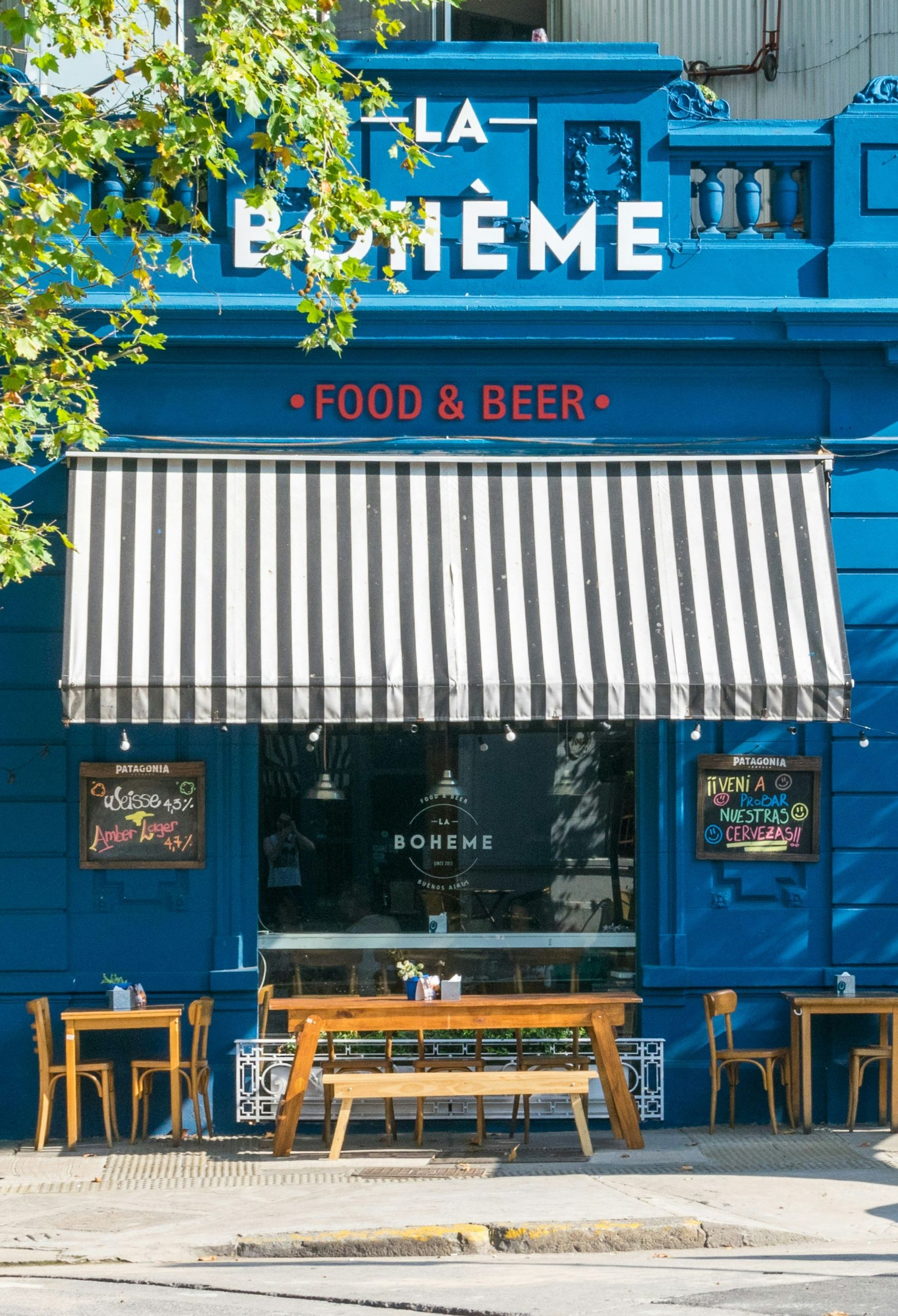 Blue facade restaurant 