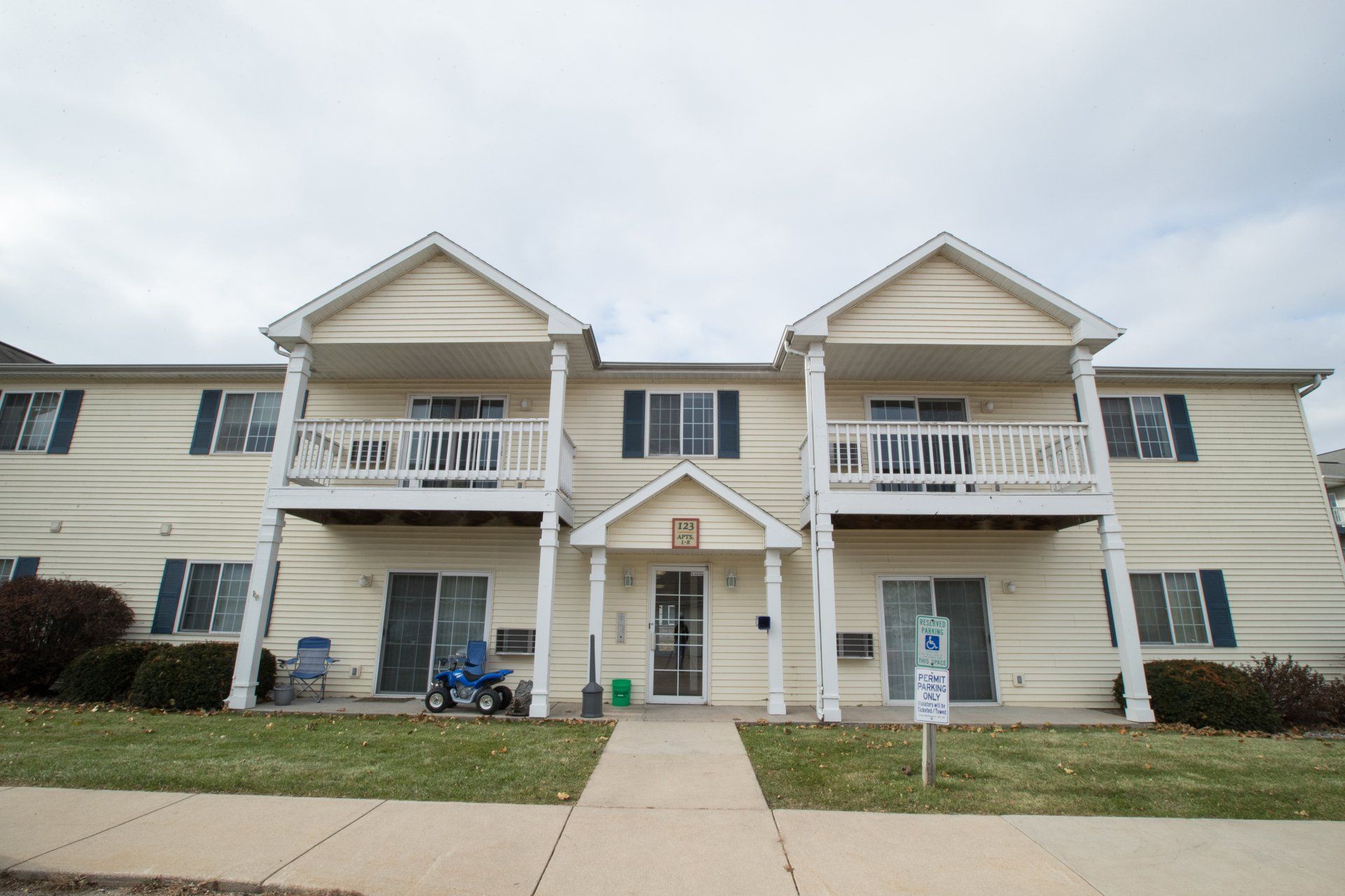 Stoneridge Apartments Diamond Property Management