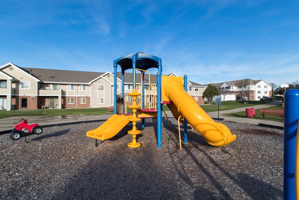 Chestnut Ridge Apartments Diamond Property Management