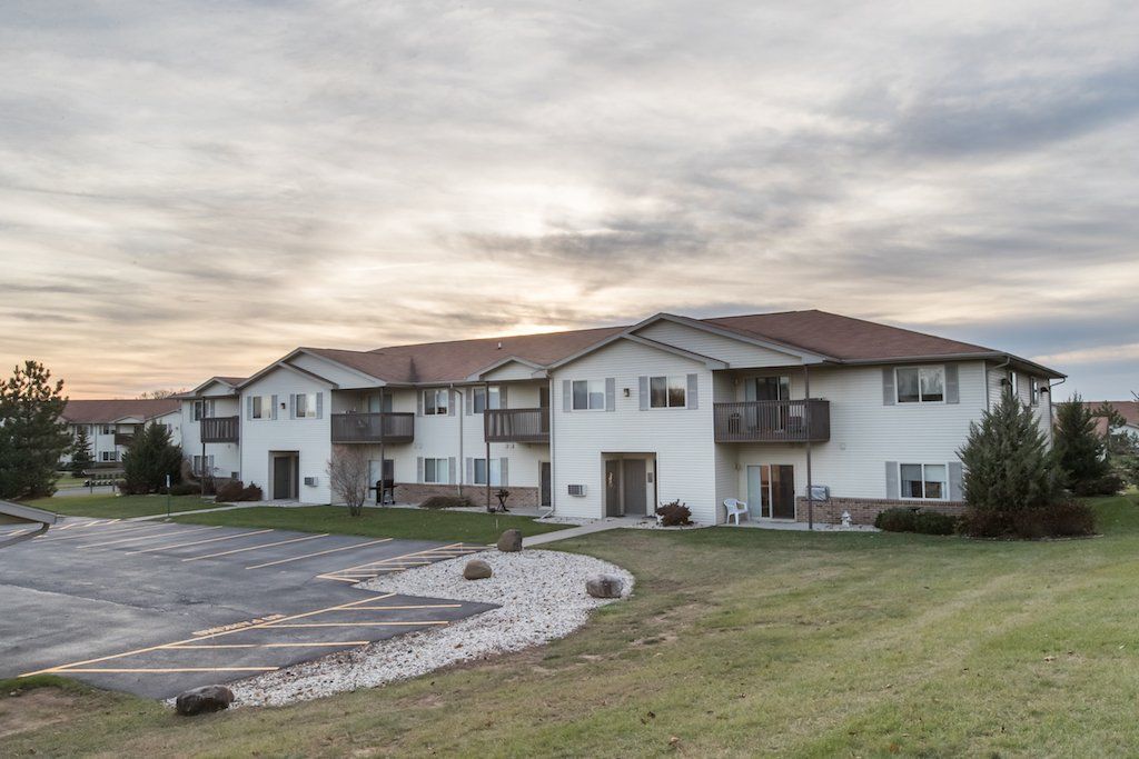 Tamarack Trails Apartments Diamond Property Management