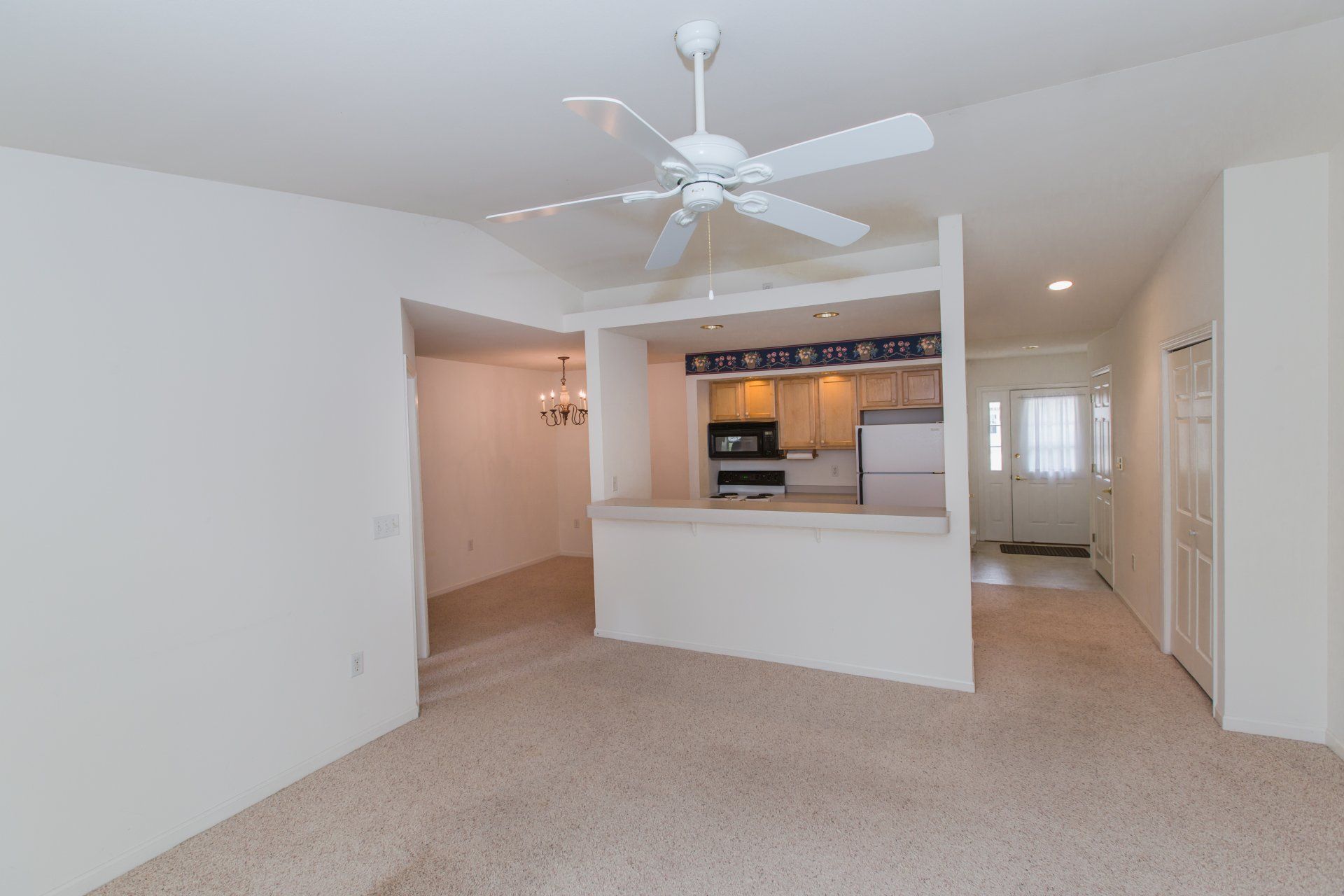 Whitetail Run Senior Living Community Diamond Property Management