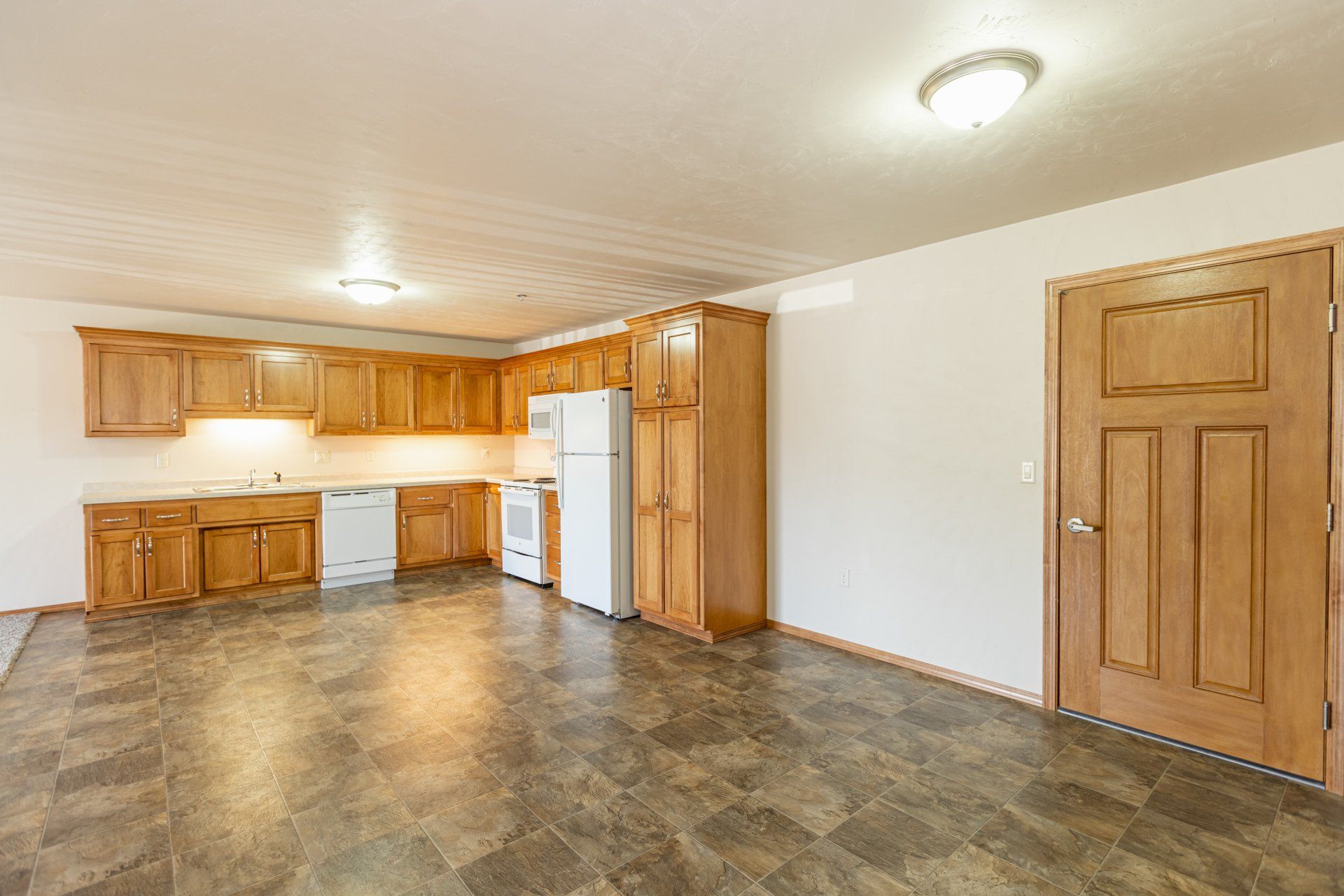 Chapel Hill Apartments Diamond Property Management, LLC