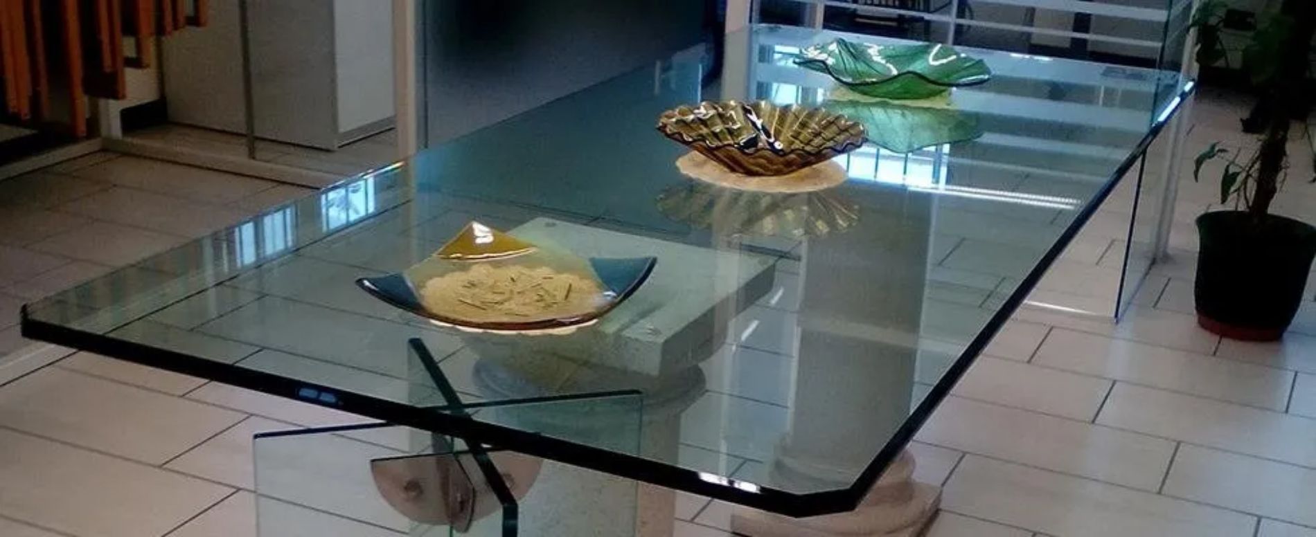 tavolo di vetro