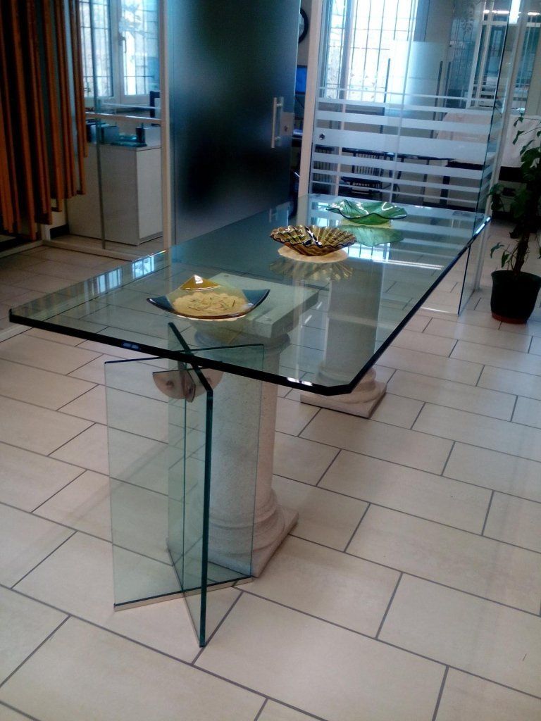 tavolo in vetro