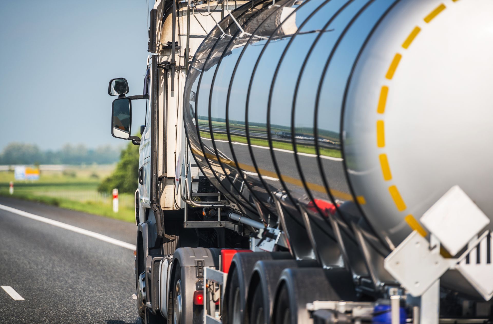 Fuel tank hire