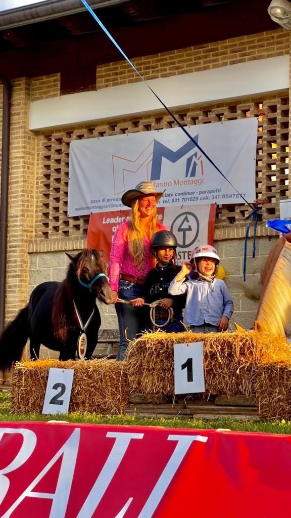 allestimento podio do uno competizione equestre