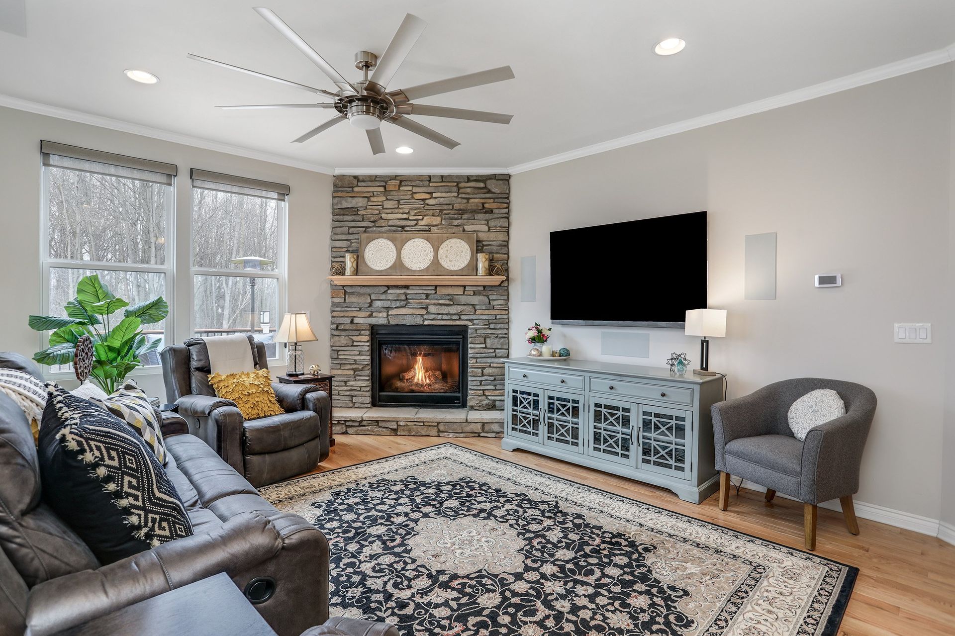 Canon Real Estate Photography - living room