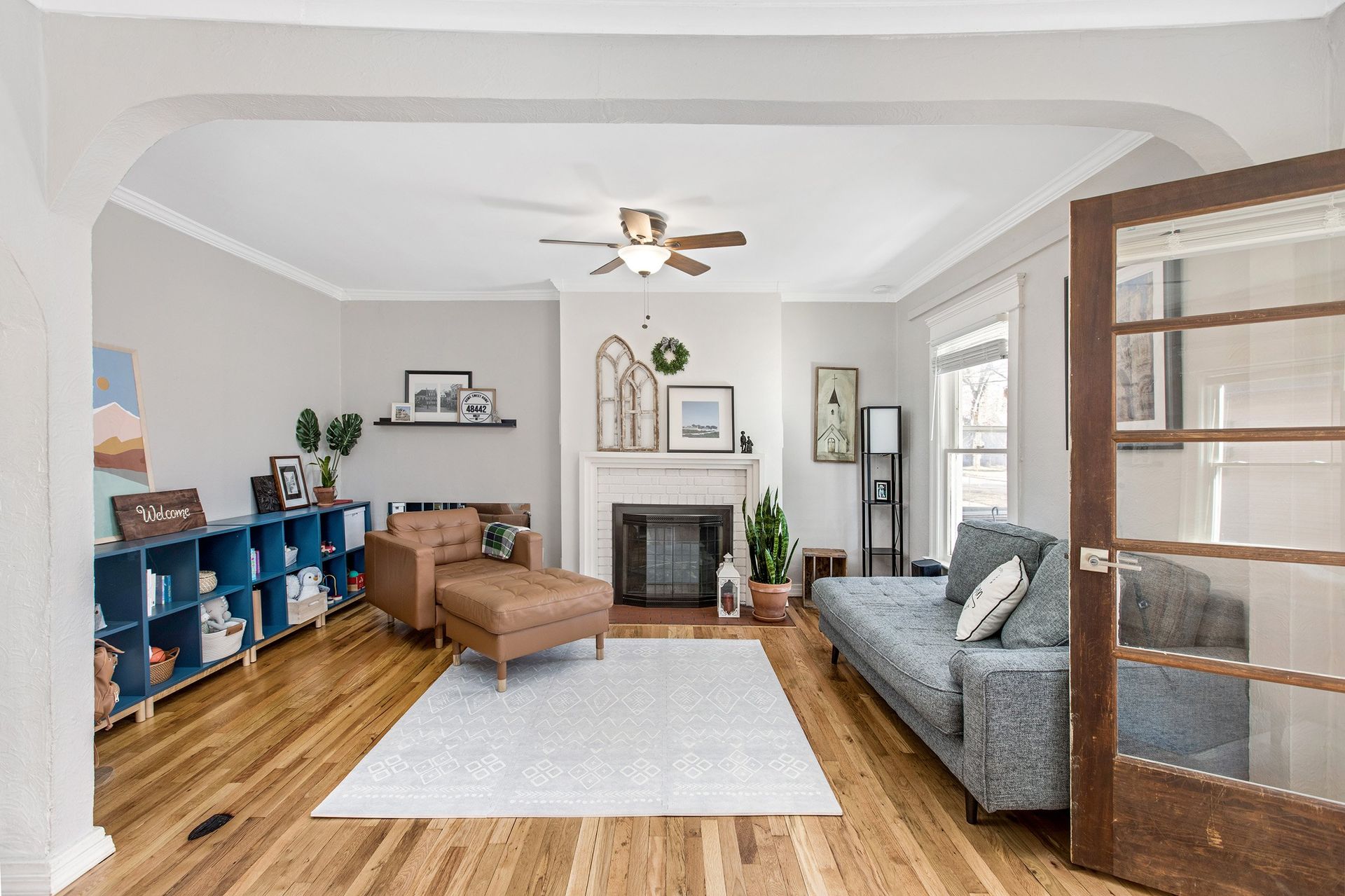  Holly, MI Real Estate Photography - Charming 1920’s bungalow living room 