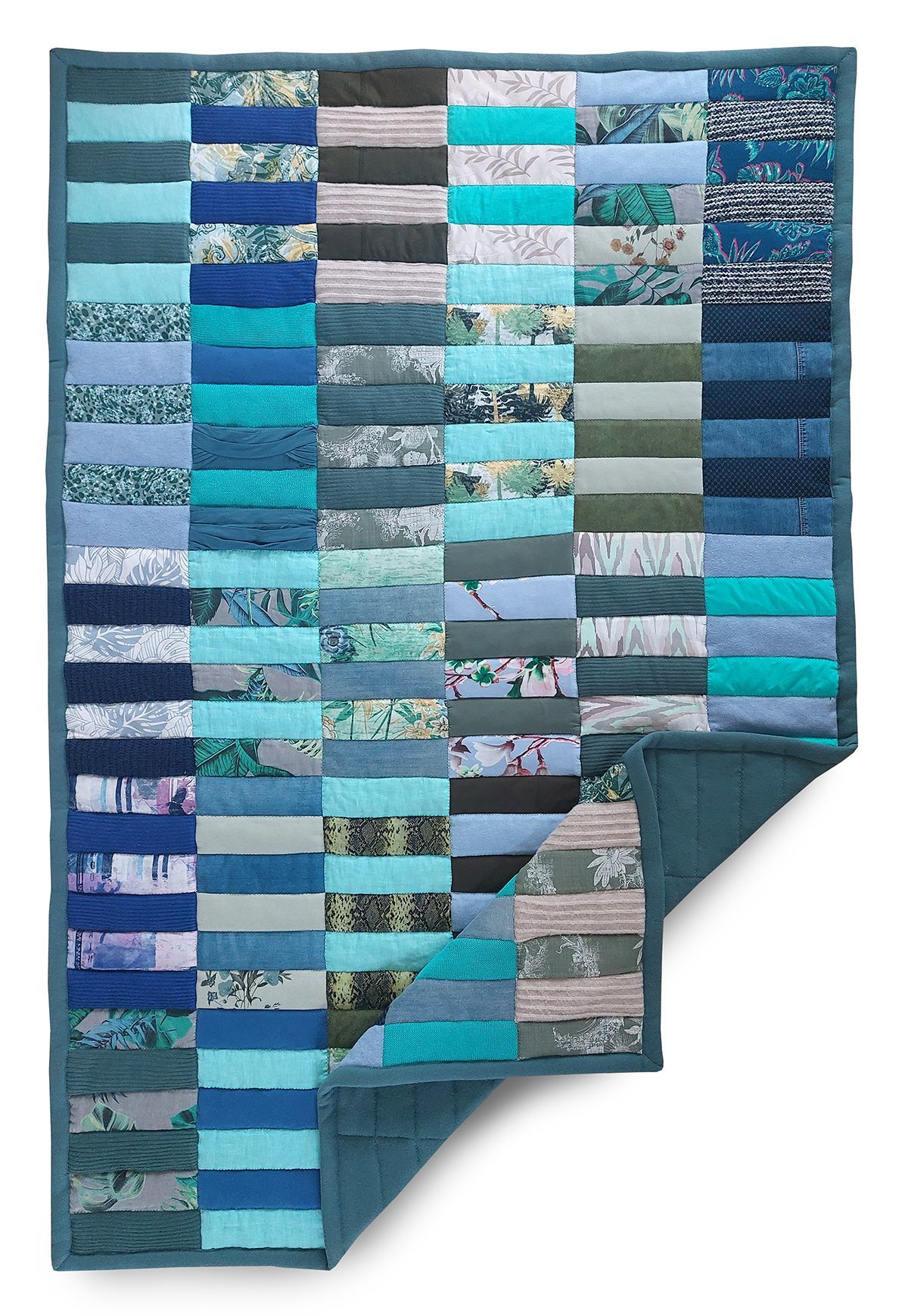 HANDWERKJUFFIE.NL Masterontwerper in memorydekens, troostdeken en herinneringsdeken. Een nieuw leven voor kleding van een overleden dierbare, baby- of kinderkleding.