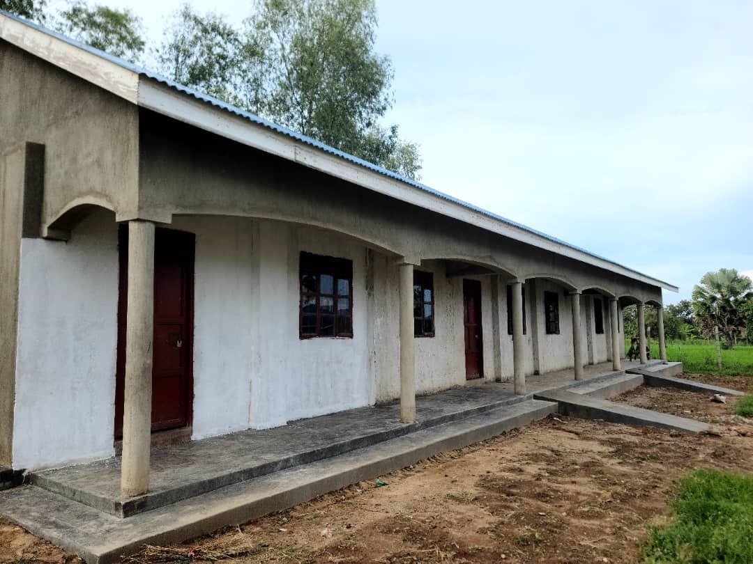 Open Hands, Amigos' school in ogul Village