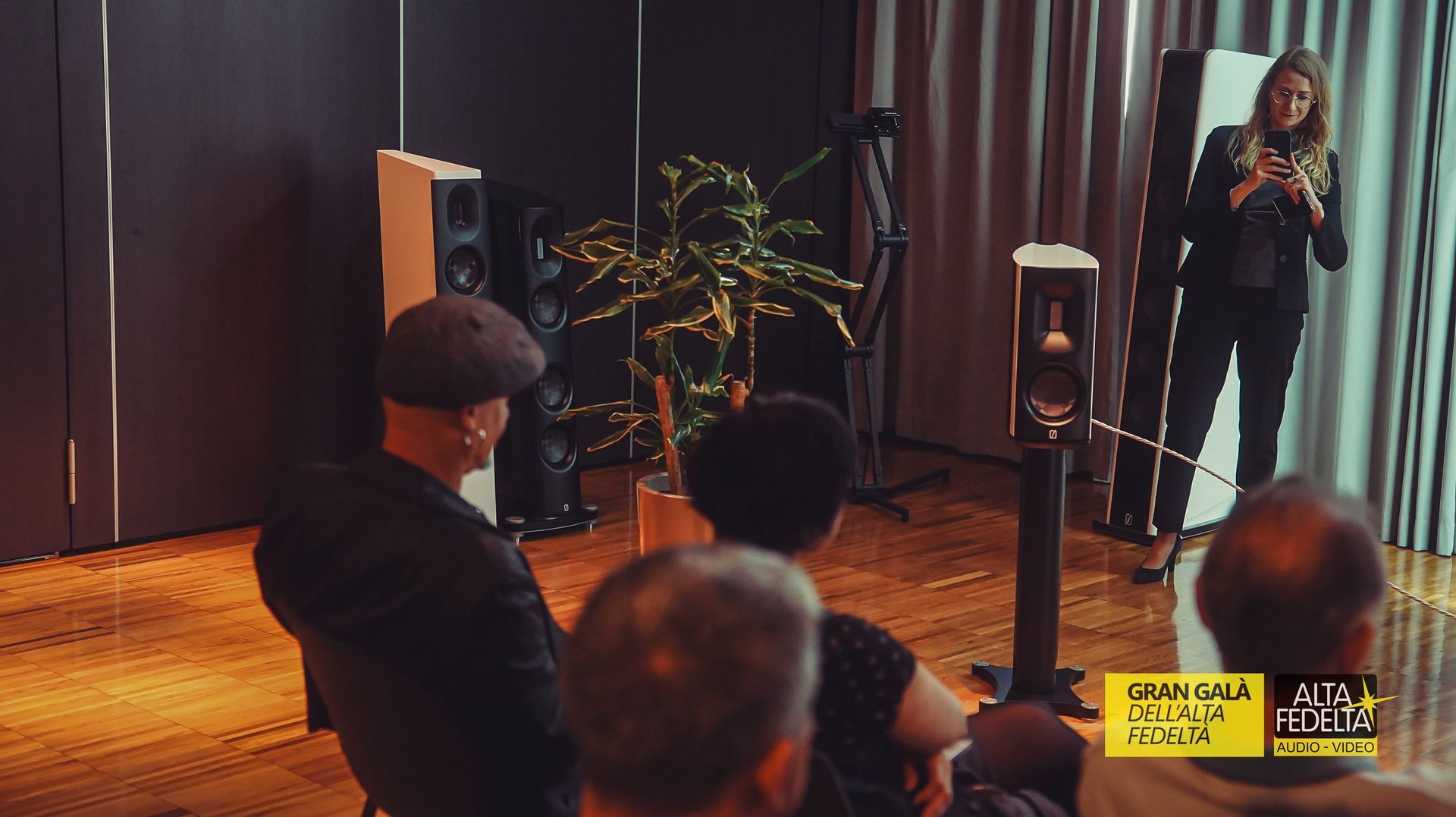 Gran Galà dell'Alta Fedeltà, la fier a Hifi organizzata da Giulio  Cesare Ricci. Inn questa Edizione di Milano, delle bellissime  sale come Borresen, aavik ma anche Naim, Focal, Rega, Leica, Hiesense. 