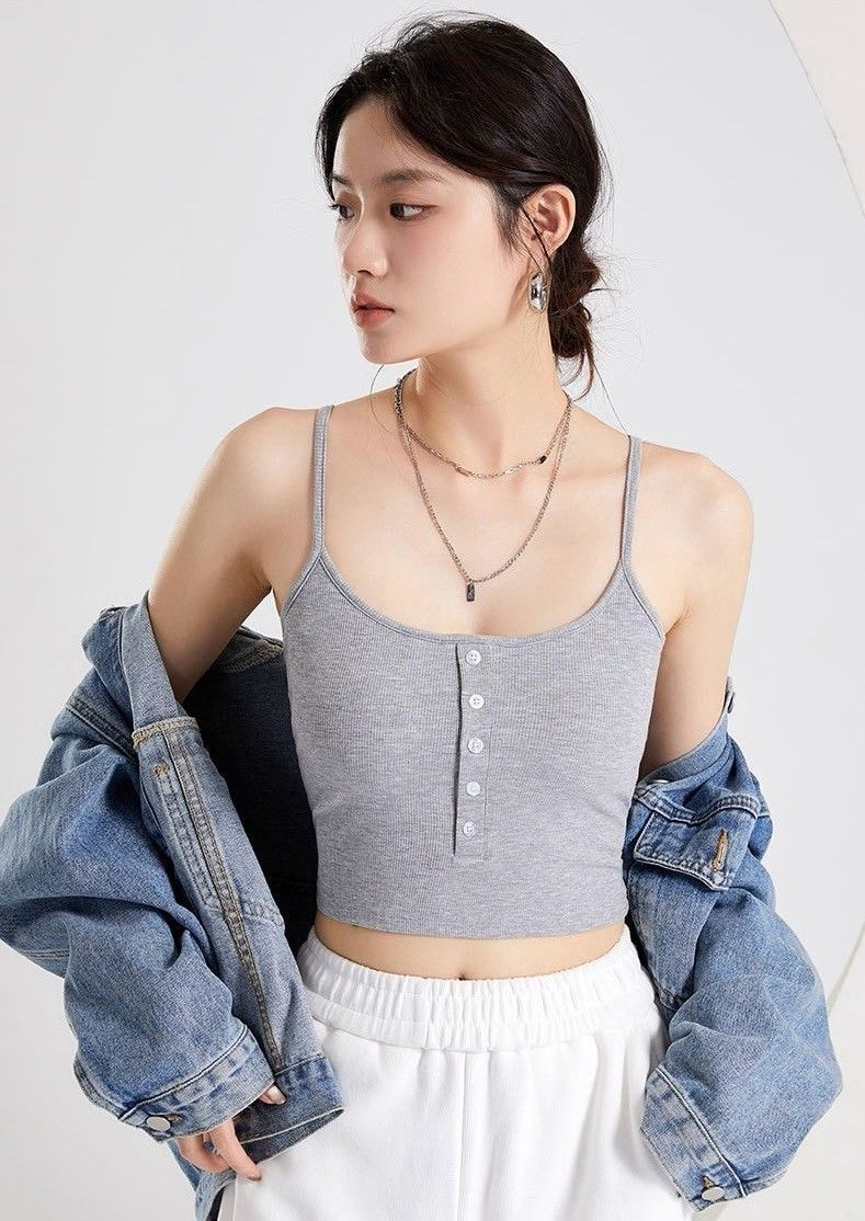 BRATOP-【涼感】吊帶排釦裝飾短版立體胸墊罩杯上衣背心6色      CUBR250011