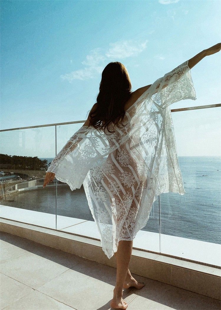 比基尼泳衣罩衫外搭度假沙灘蕾絲簍空長袖防曬罩衫    EBK2507002