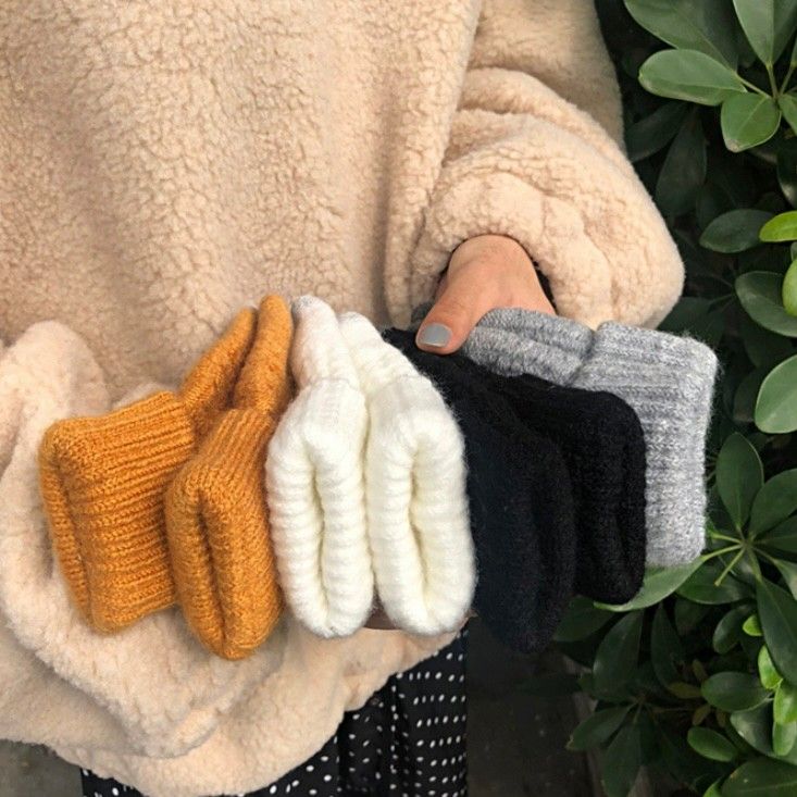 【買一送一】韓風簡約百搭純色粗針織冬日暖心可觸控營幕設計保暖手套4色