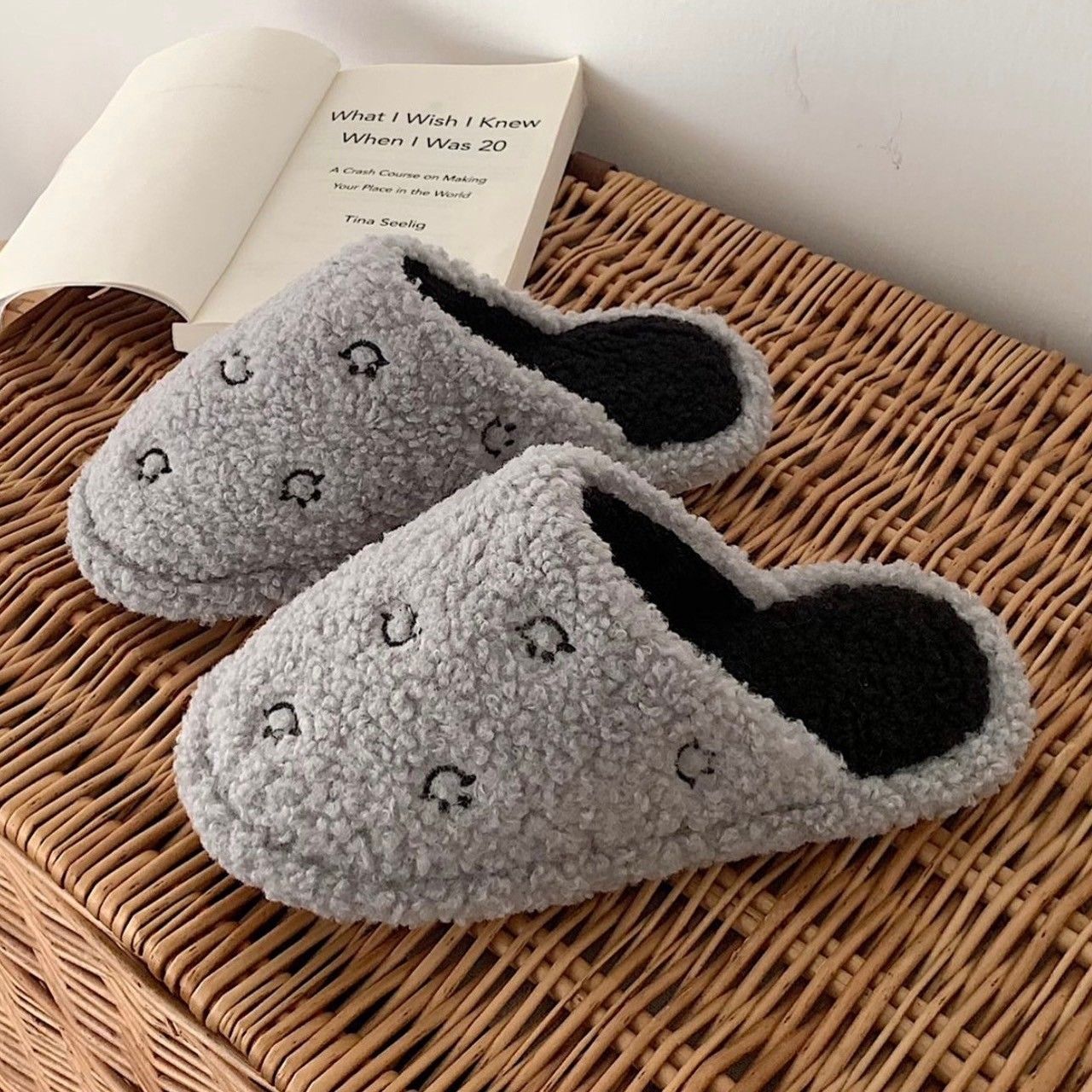 幸運笑臉保暖棉包頭毛絨室內拖鞋3色ES2411001