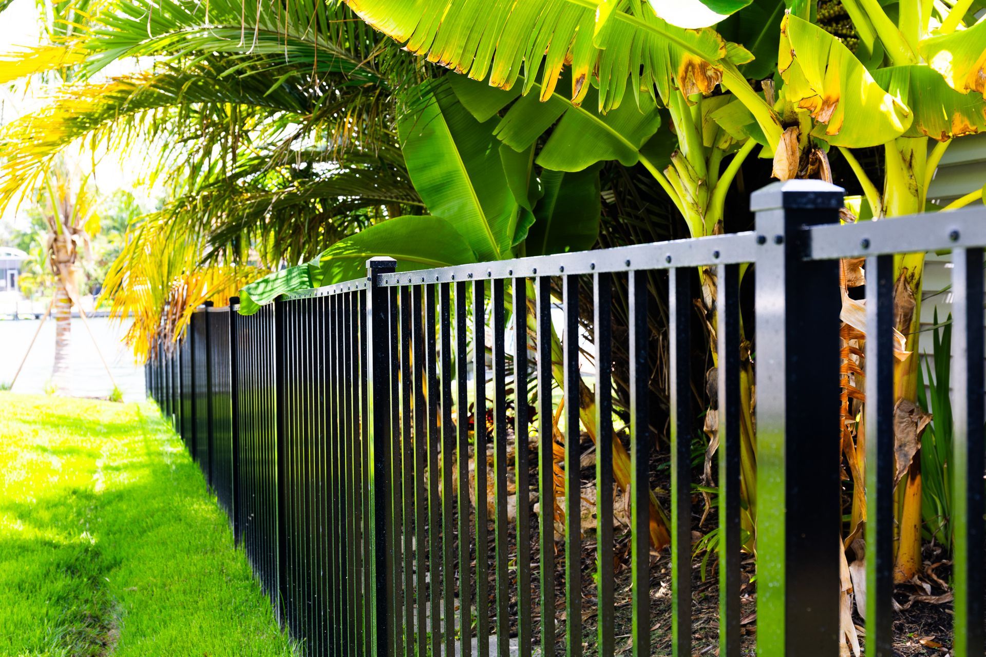 aluminum fabricated fence