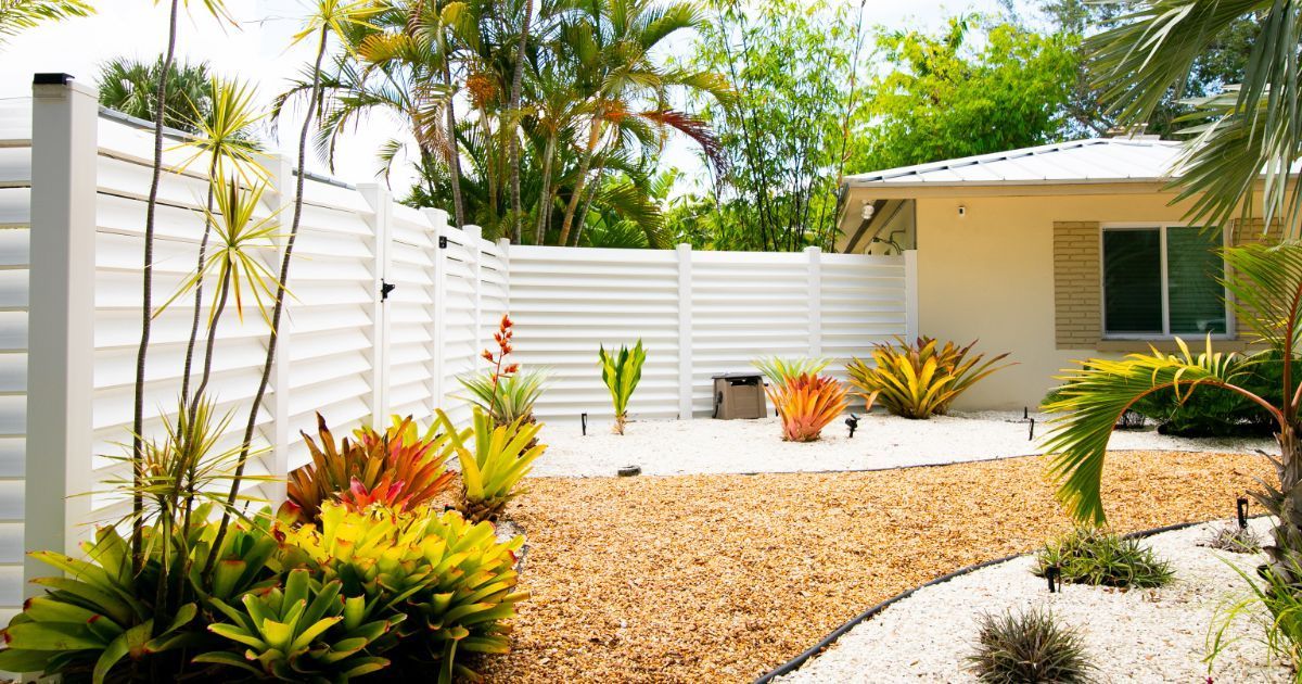 vinyl fence slats