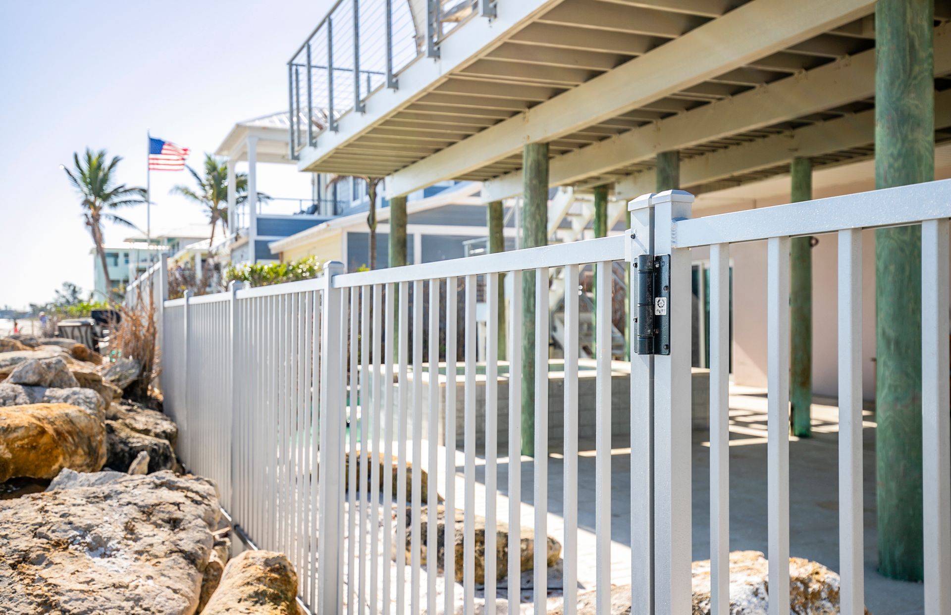 White aluminum fence sarasota