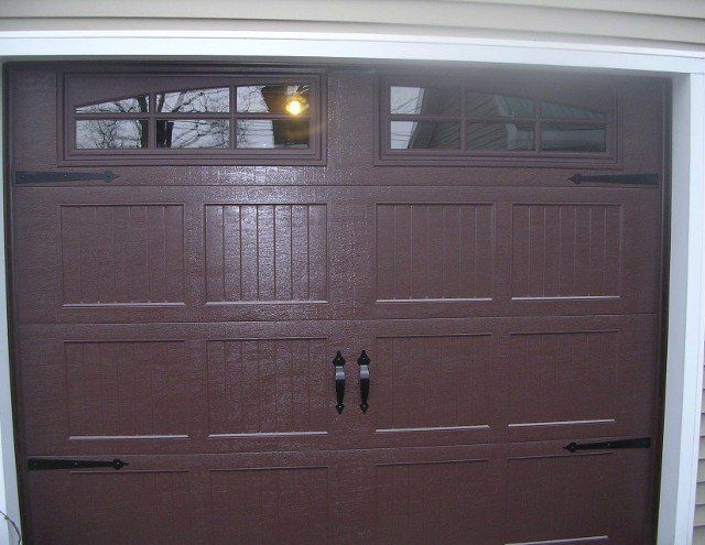 Brown Garage Door - Garage Door Service in Richmond, IN